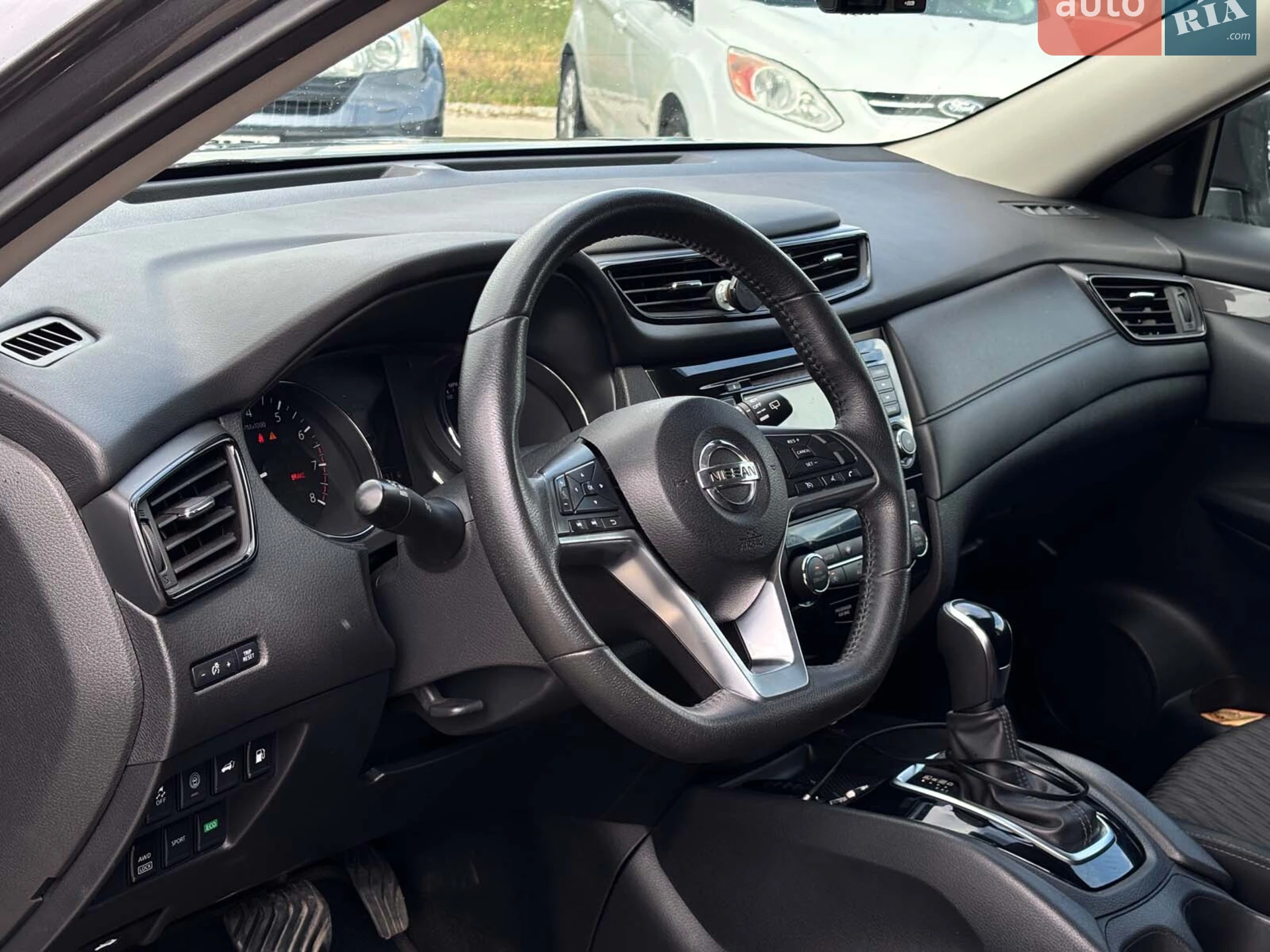 2019 Nissan Rogue - мініатюра 18