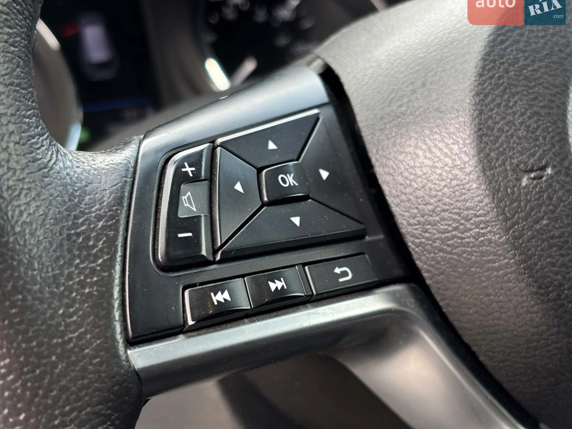2019 Nissan Rogue - мініатюра 23