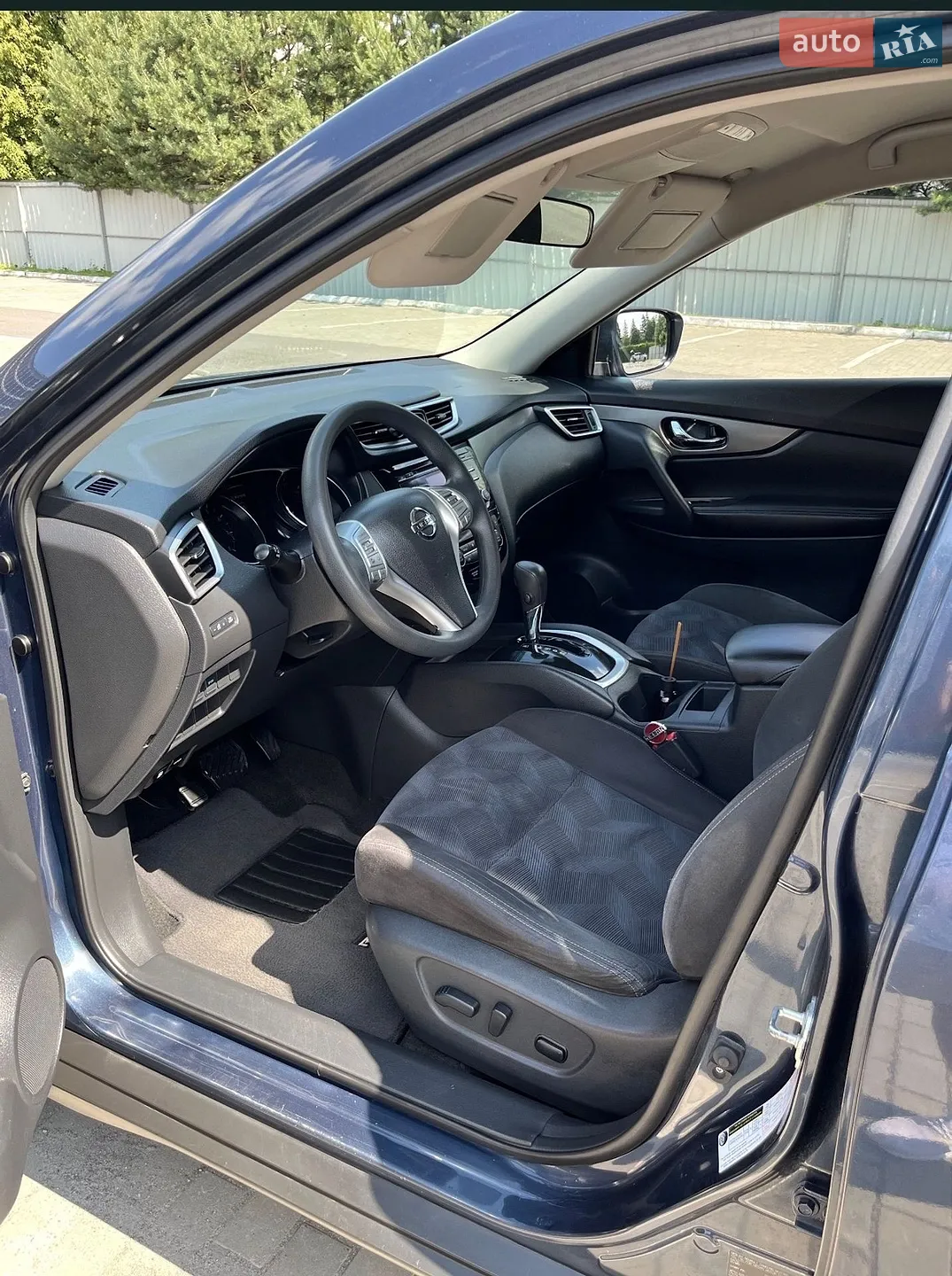 2015 Nissan Rogue - мініатюра 16