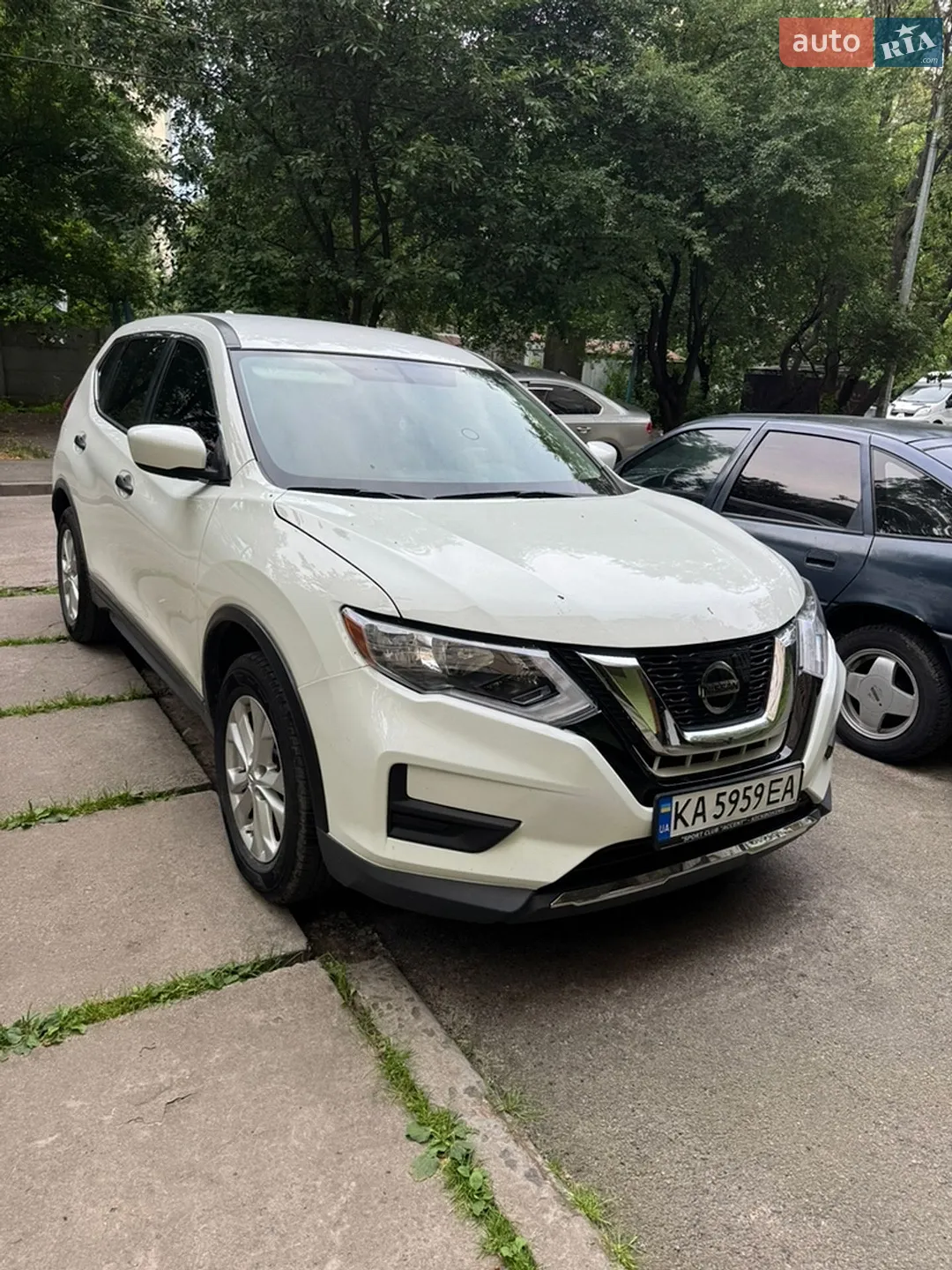 2018 Nissan Rogue - мініатюра 2