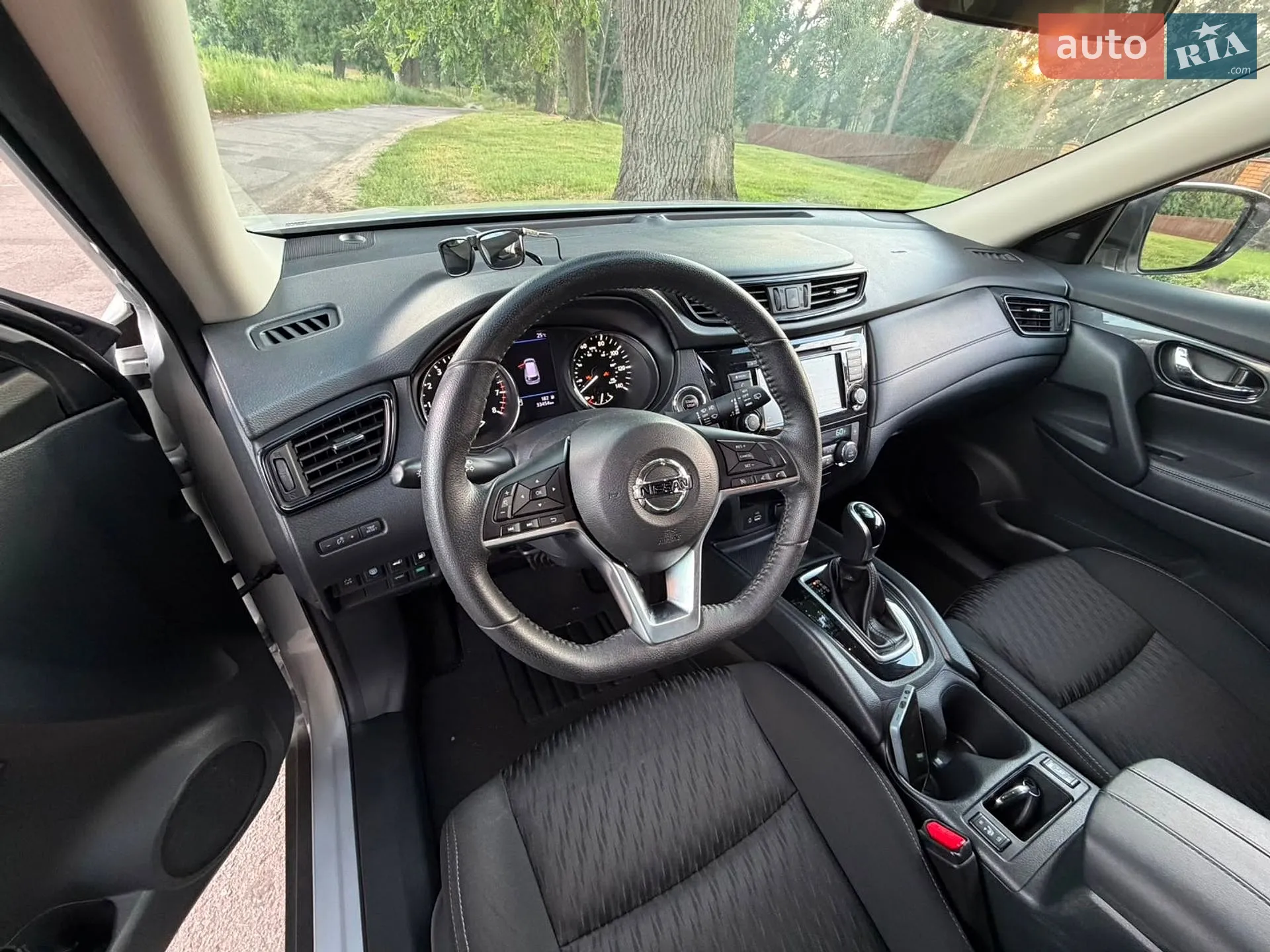 2019 Nissan Rogue - мініатюра 10