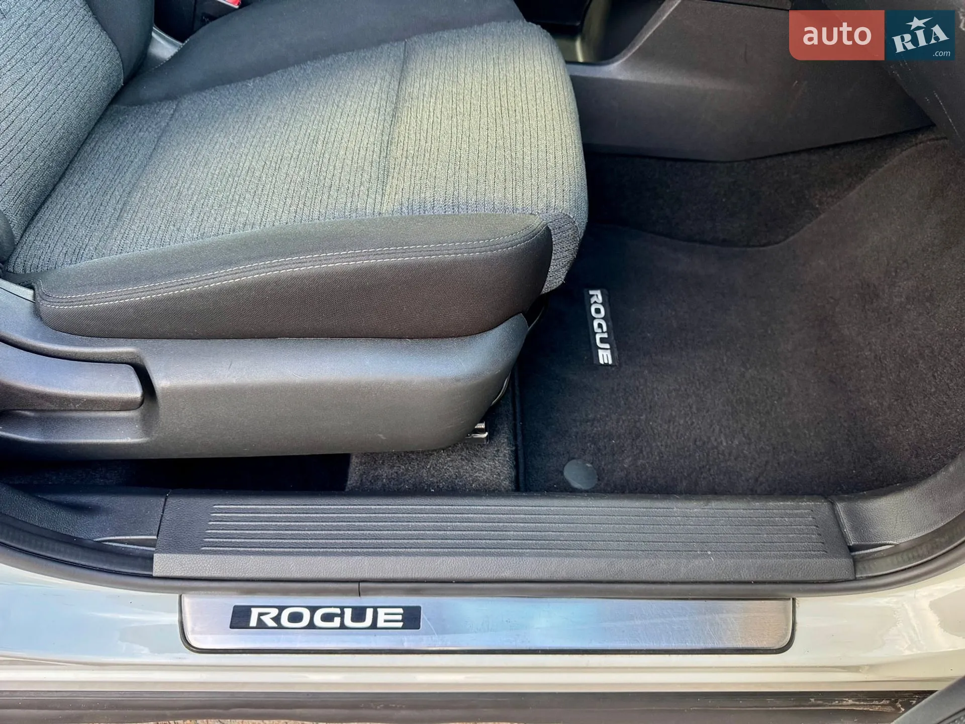 2021 Nissan Rogue - мініатюра 47