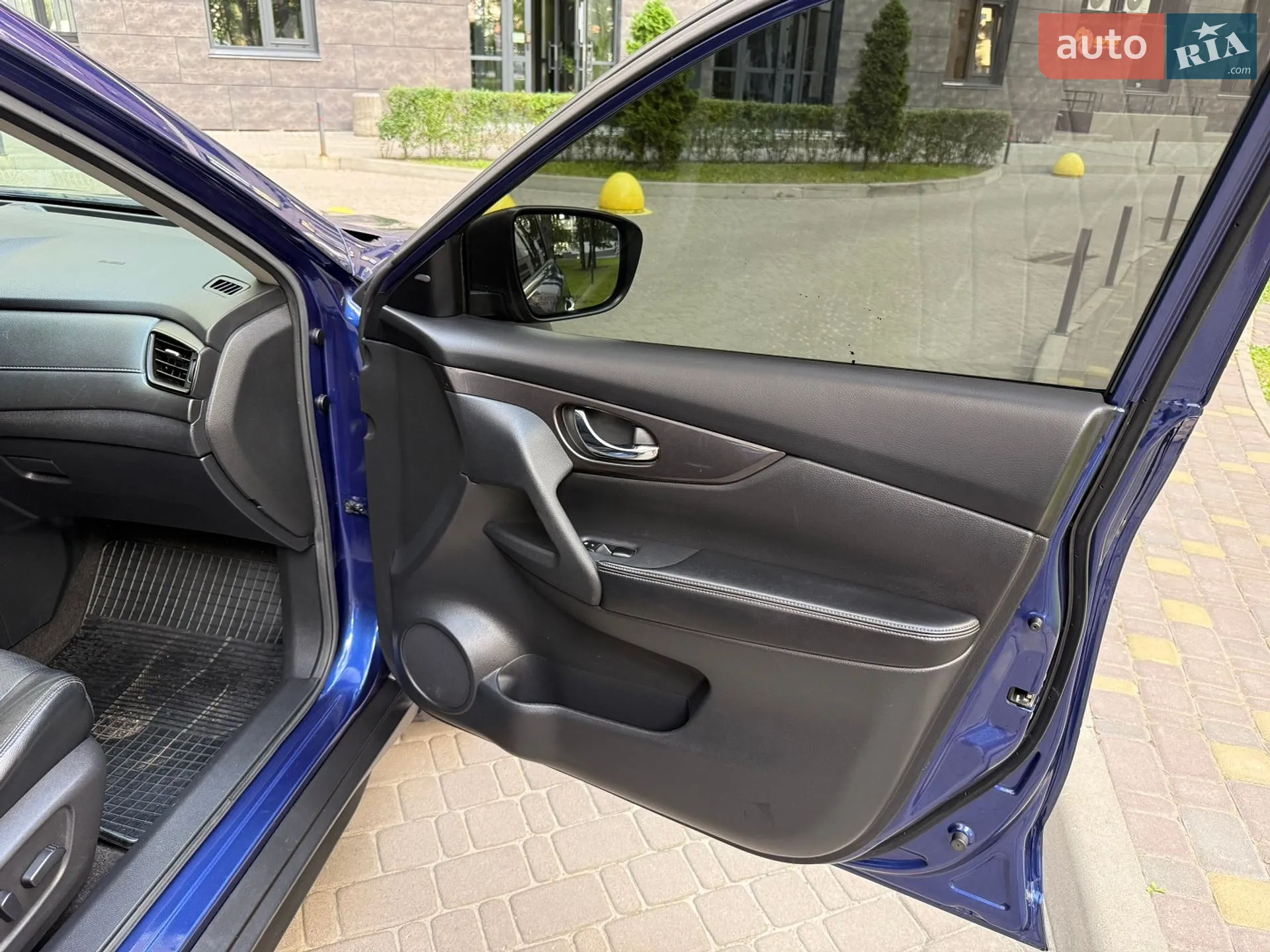 2020 Nissan Rogue - мініатюра 27