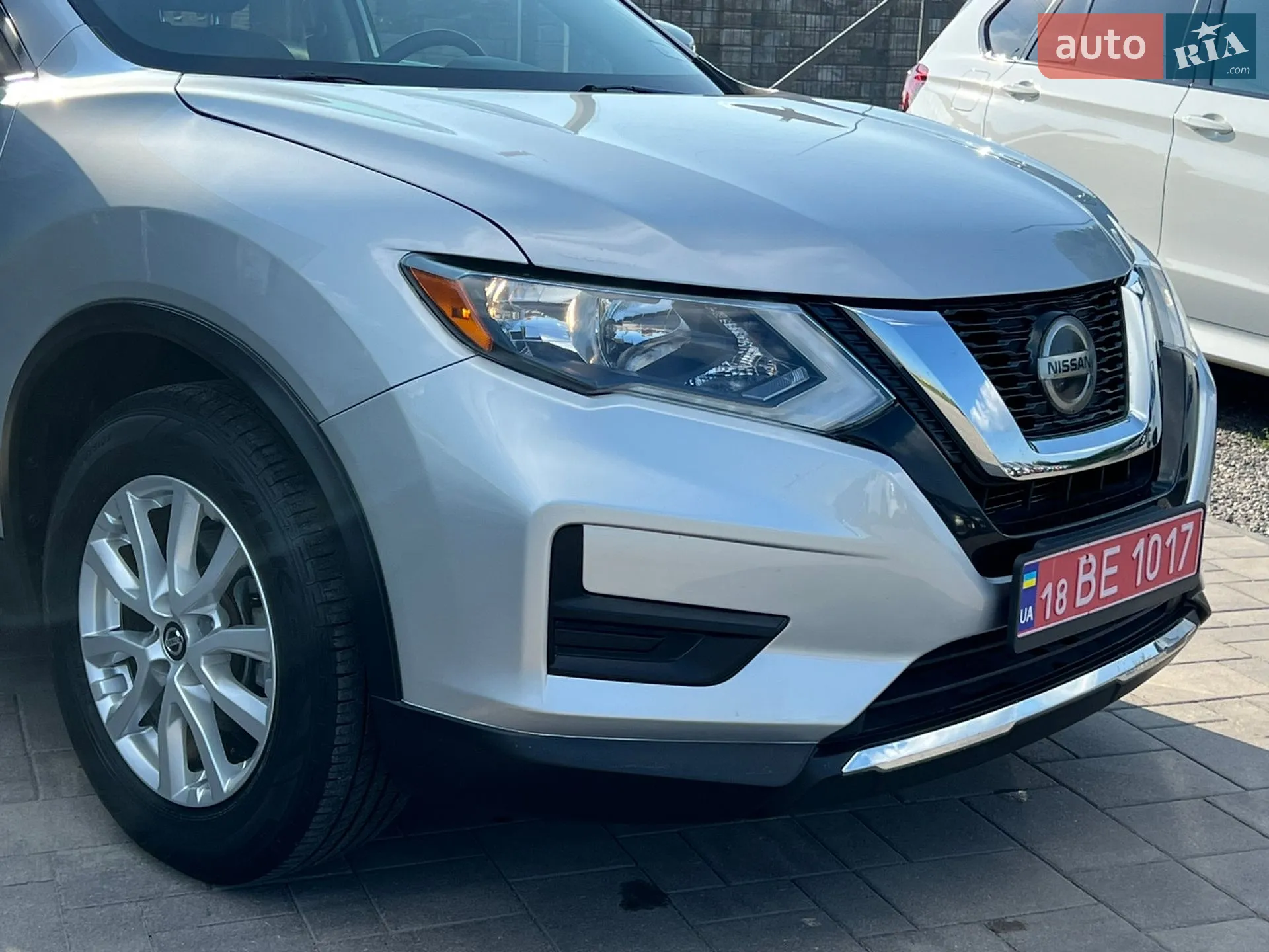 2018 Nissan Rogue - мініатюра 4