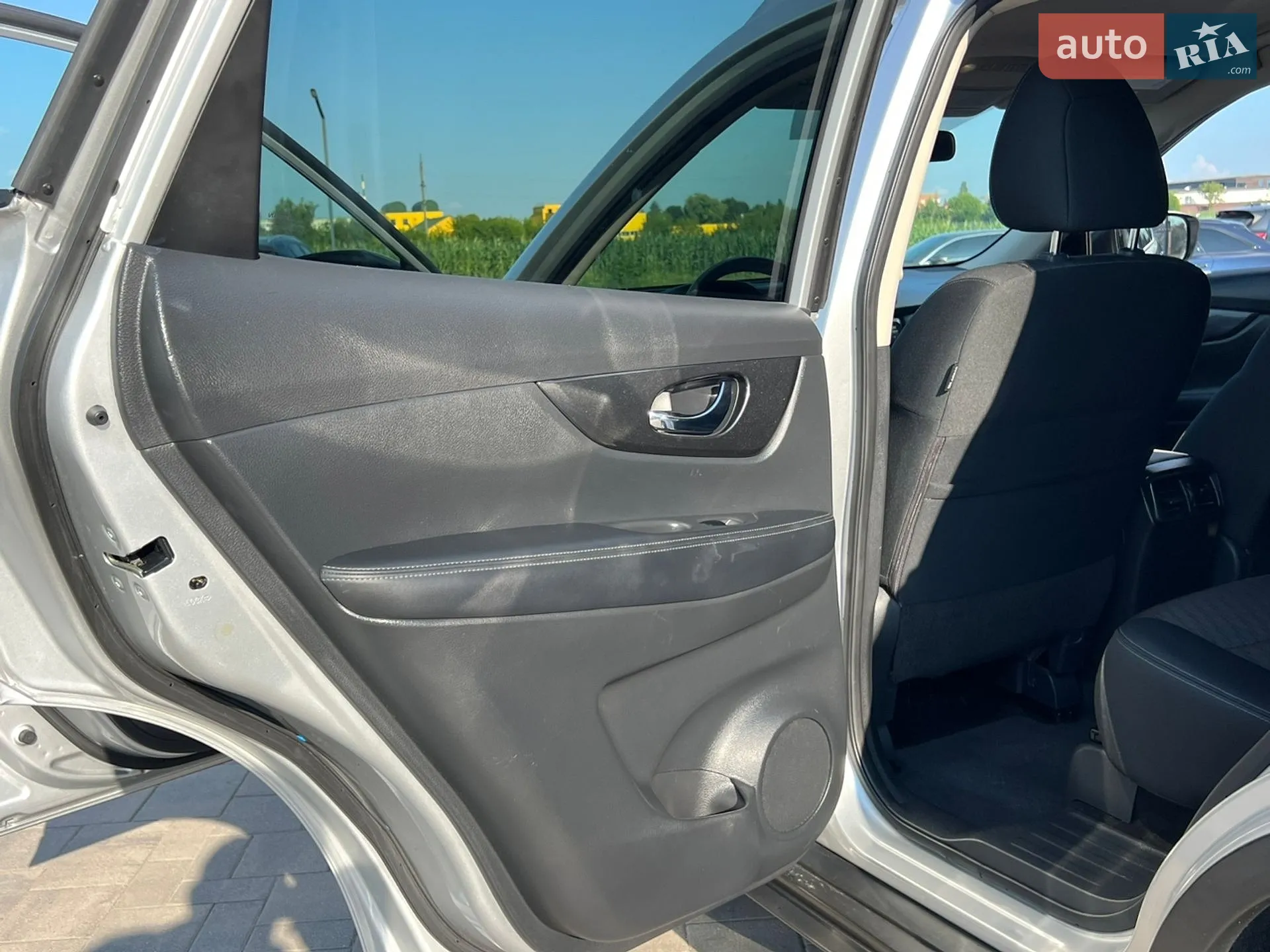 2018 Nissan Rogue - мініатюра 19