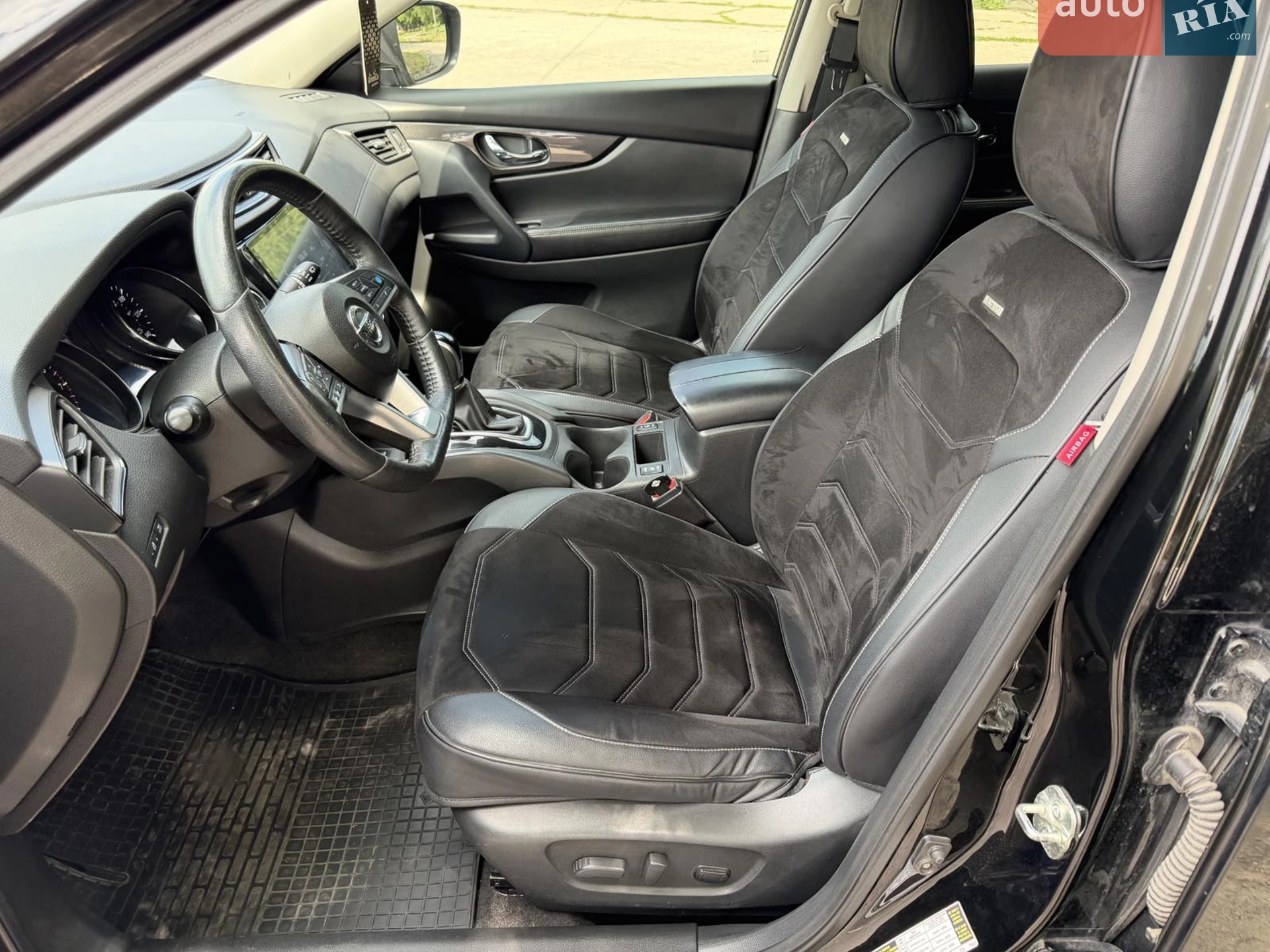 2019 Nissan Rogue - мініатюра 15