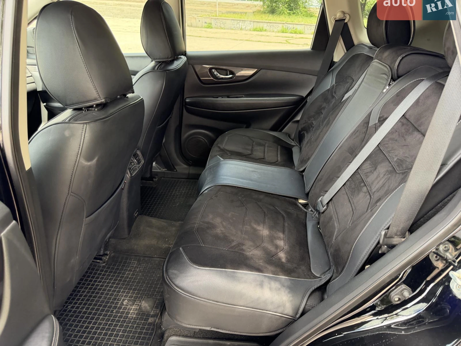 2019 Nissan Rogue - мініатюра 16