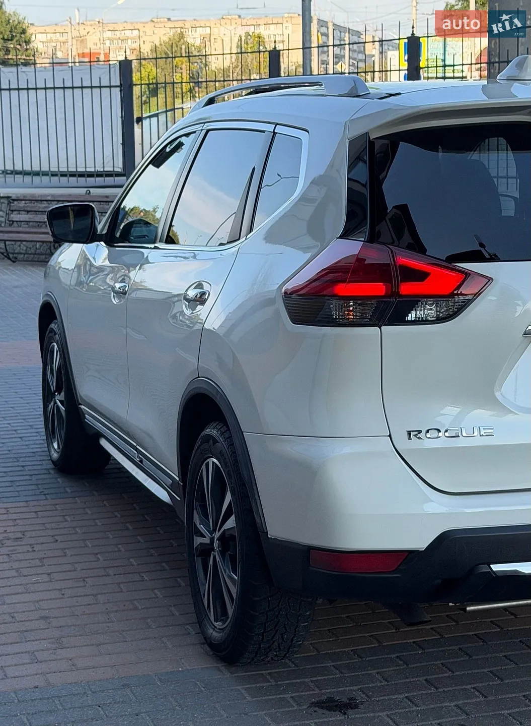 2017 Nissan Rogue - мініатюра 31