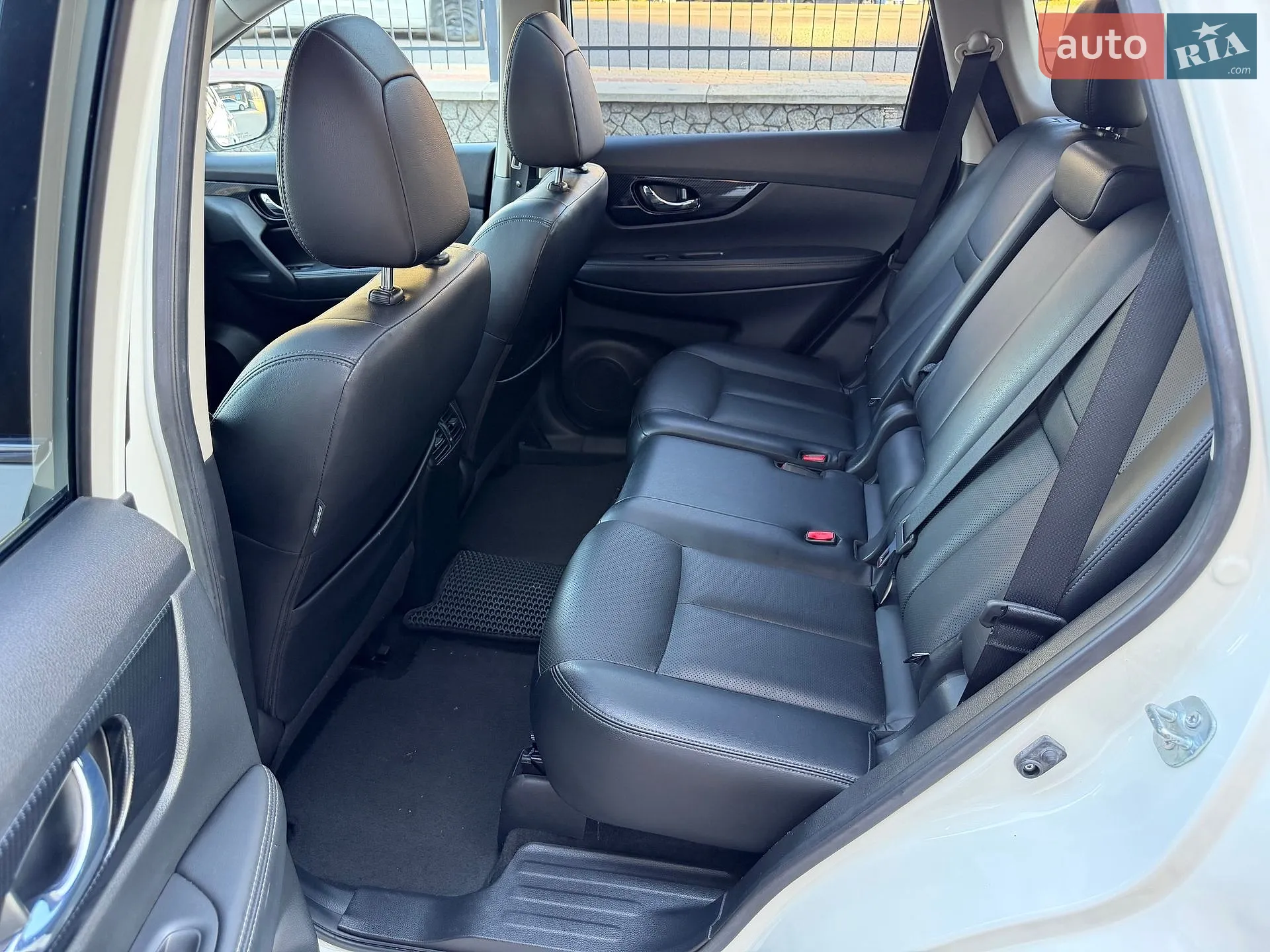 2017 Nissan Rogue - мініатюра 39