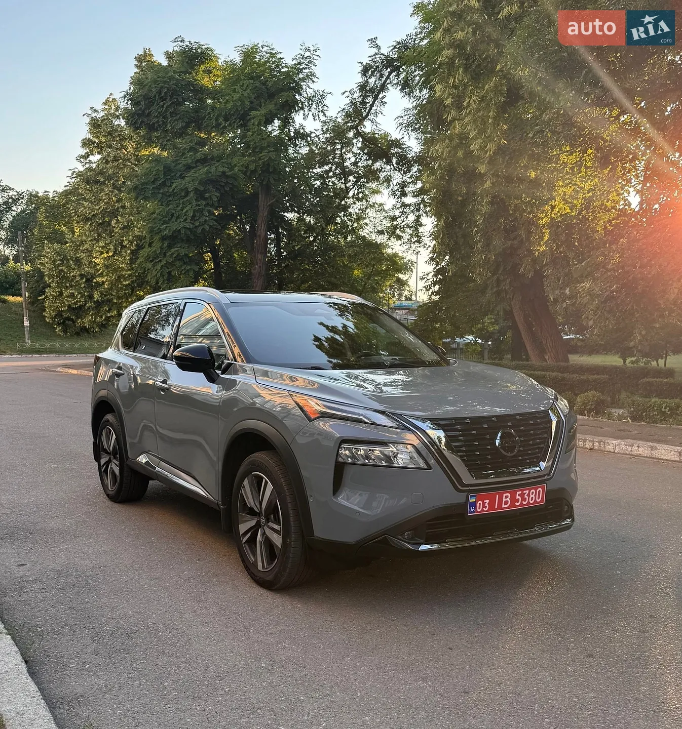 2021 Nissan Rogue - мініатюра 2
