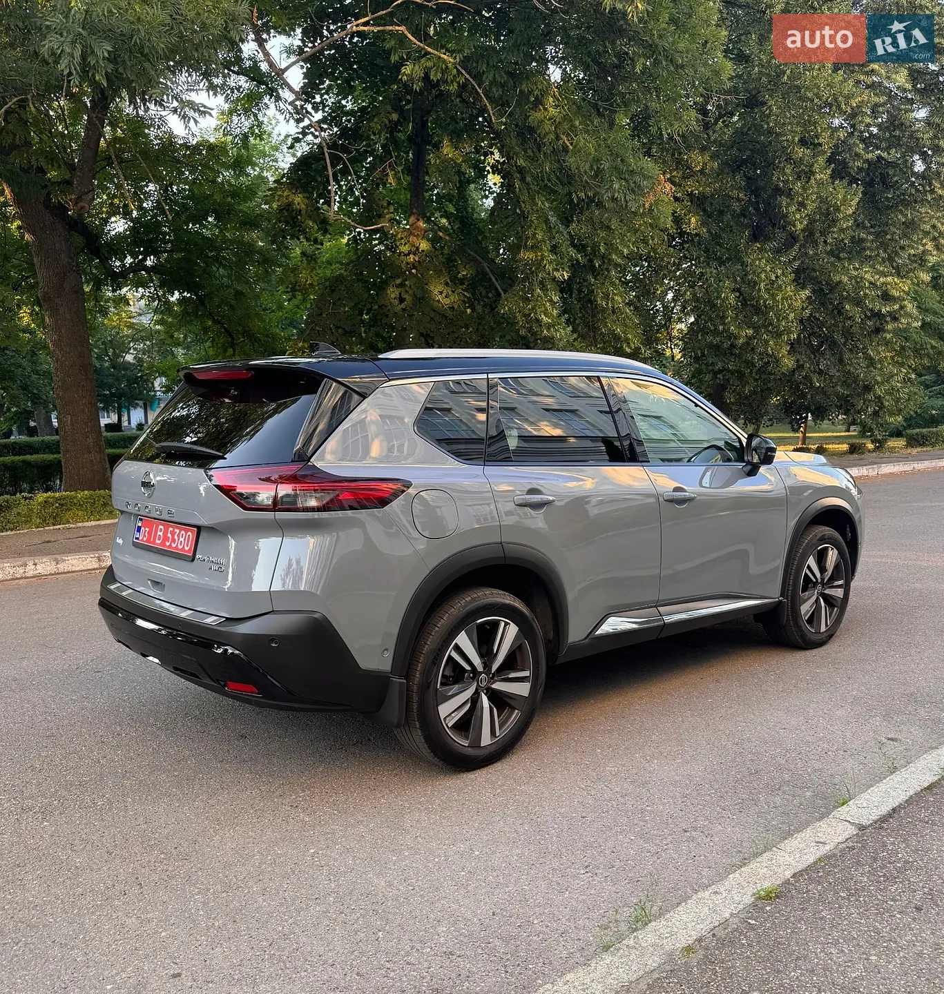2021 Nissan Rogue - мініатюра 13