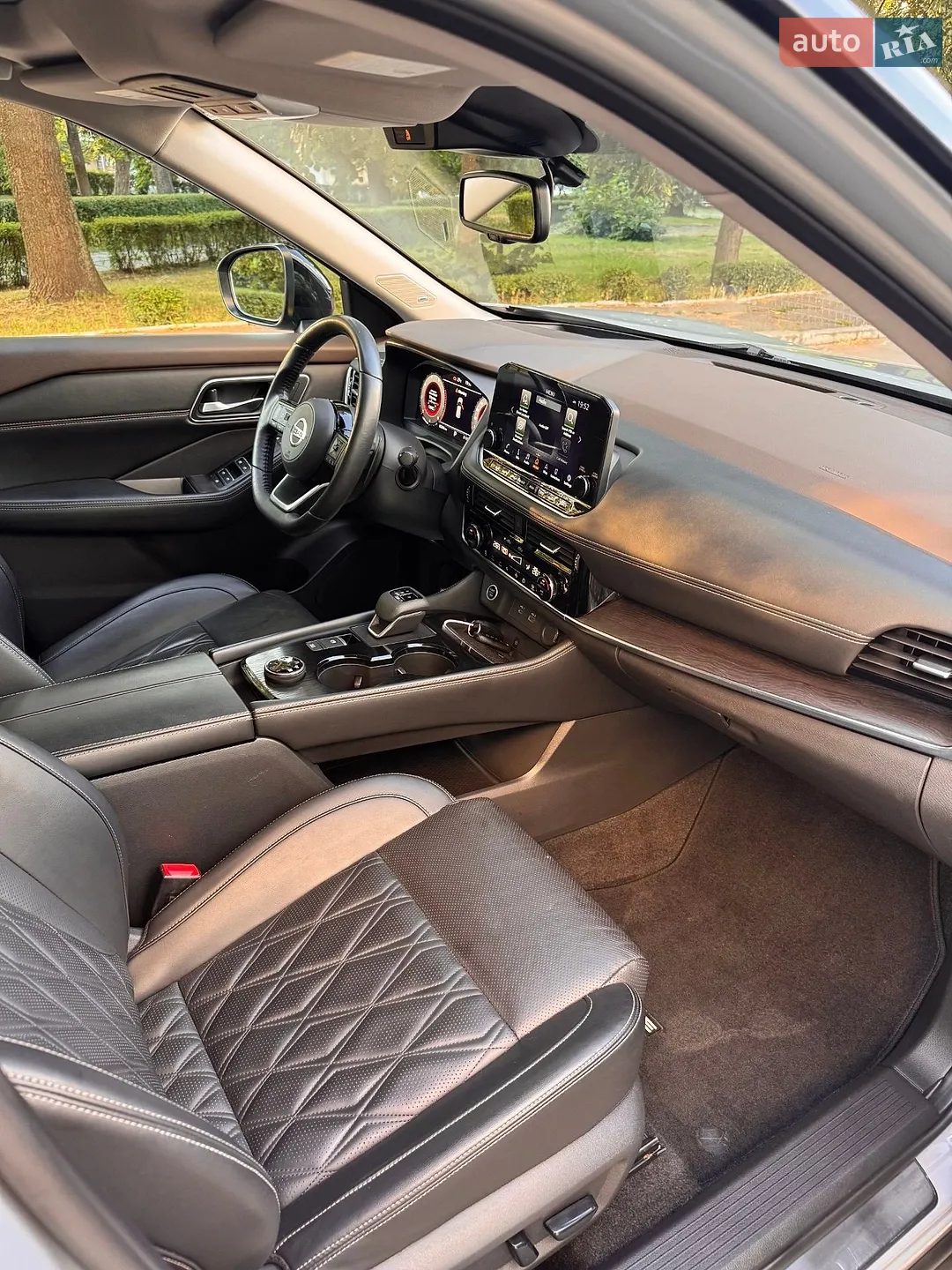 2021 Nissan Rogue - мініатюра 21