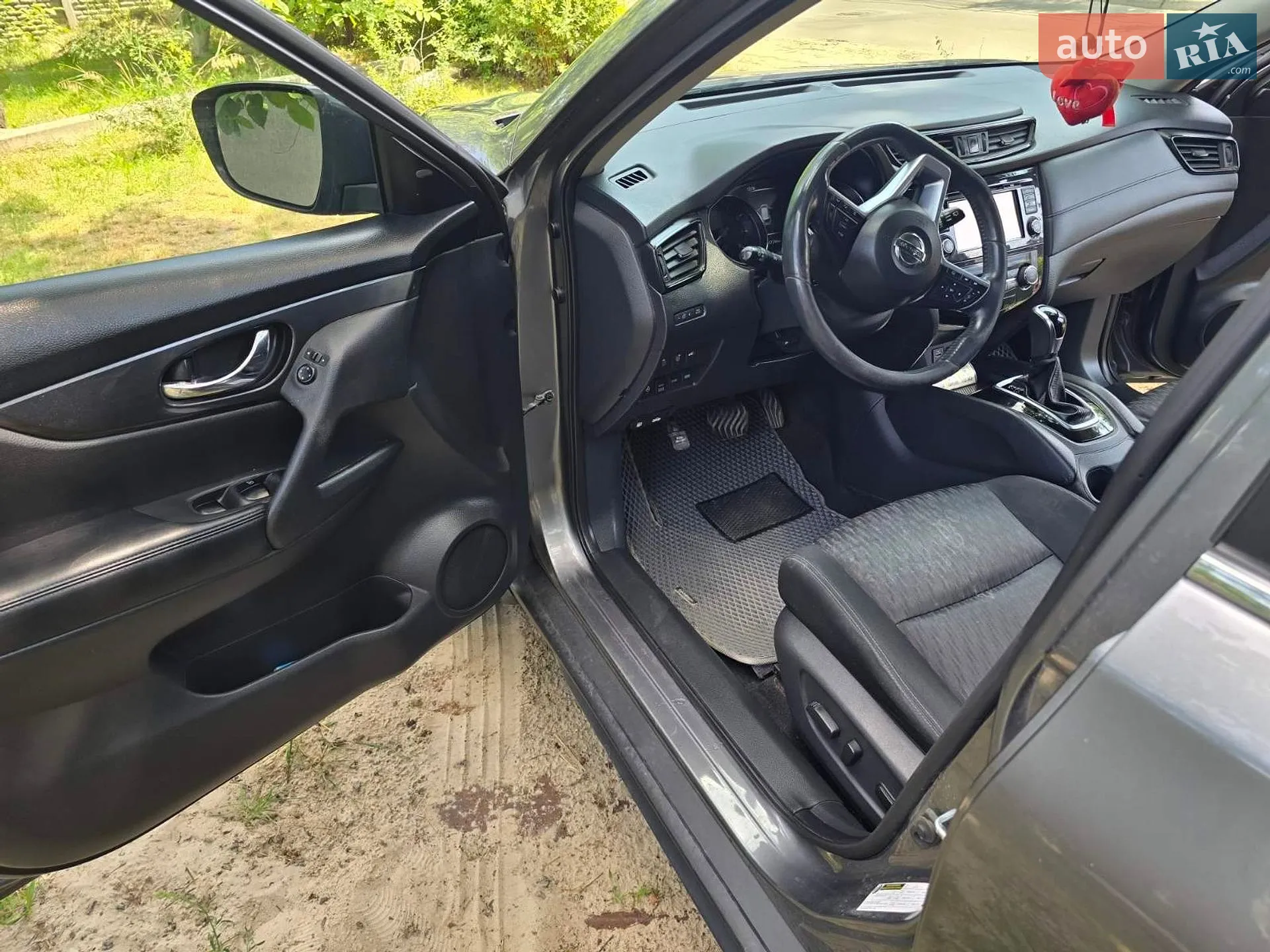 2017 Nissan Rogue - мініатюра 10