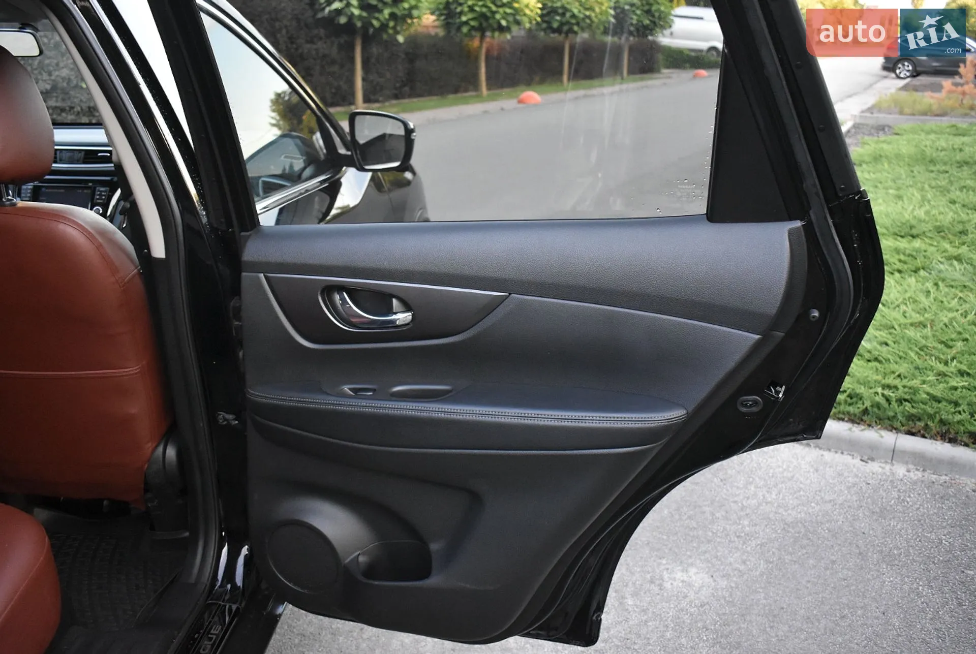 2016 Nissan Rogue - мініатюра 31