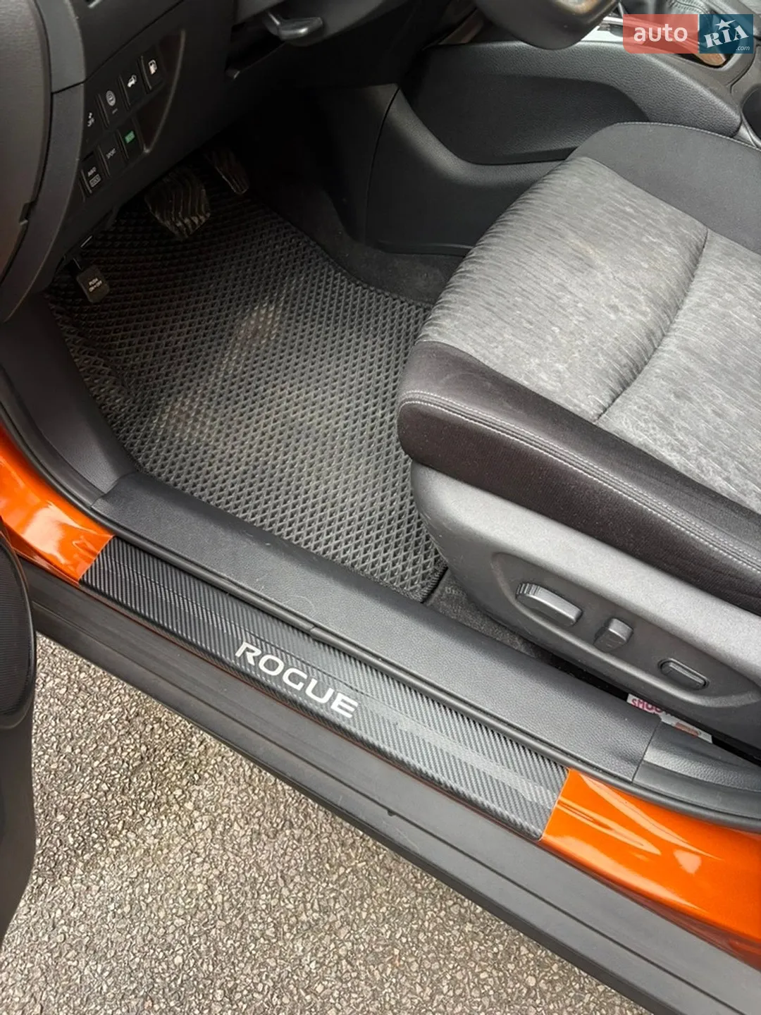2018 Nissan Rogue - мініатюра 16