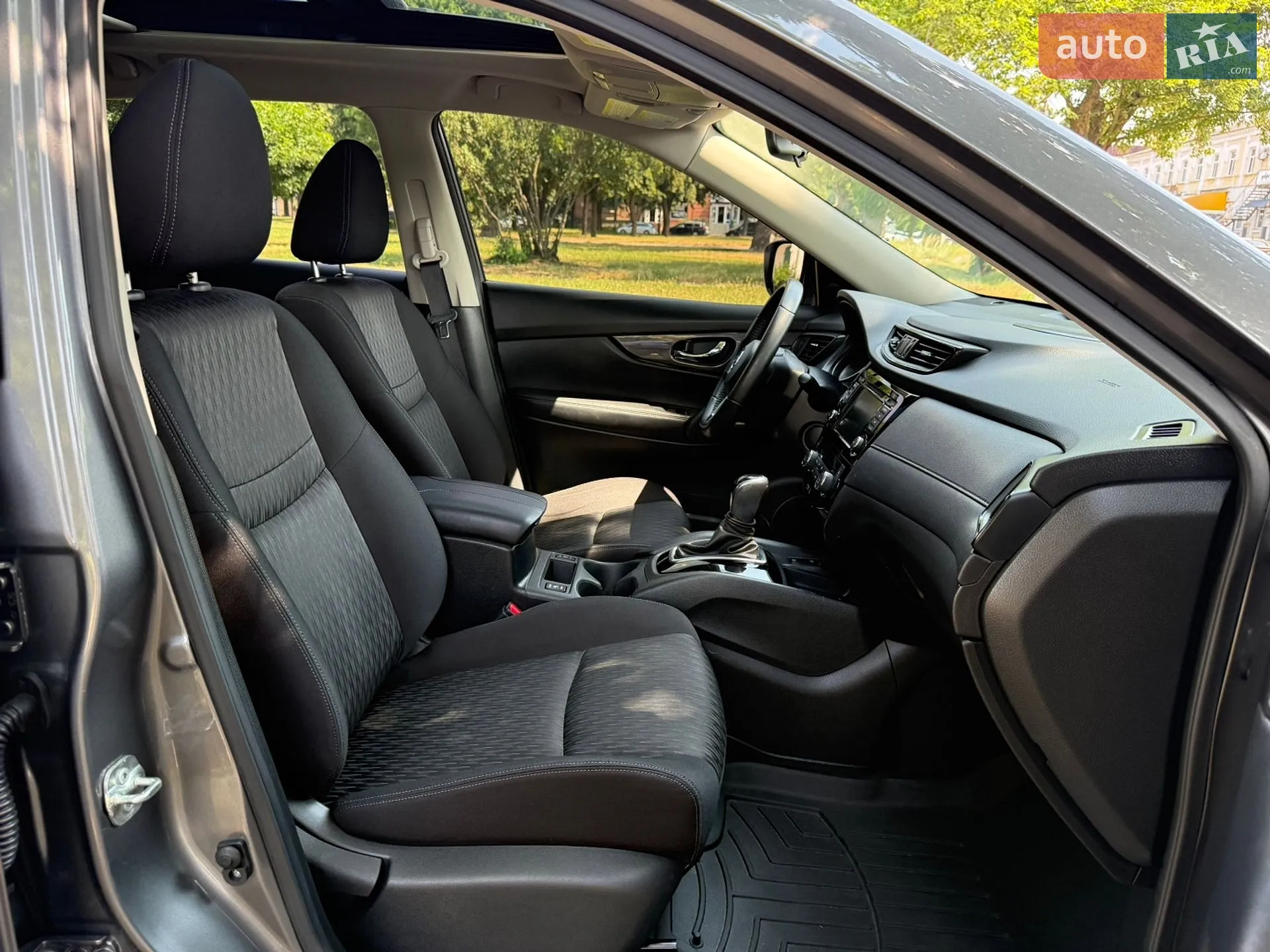 2019 Nissan Rogue - мініатюра 31
