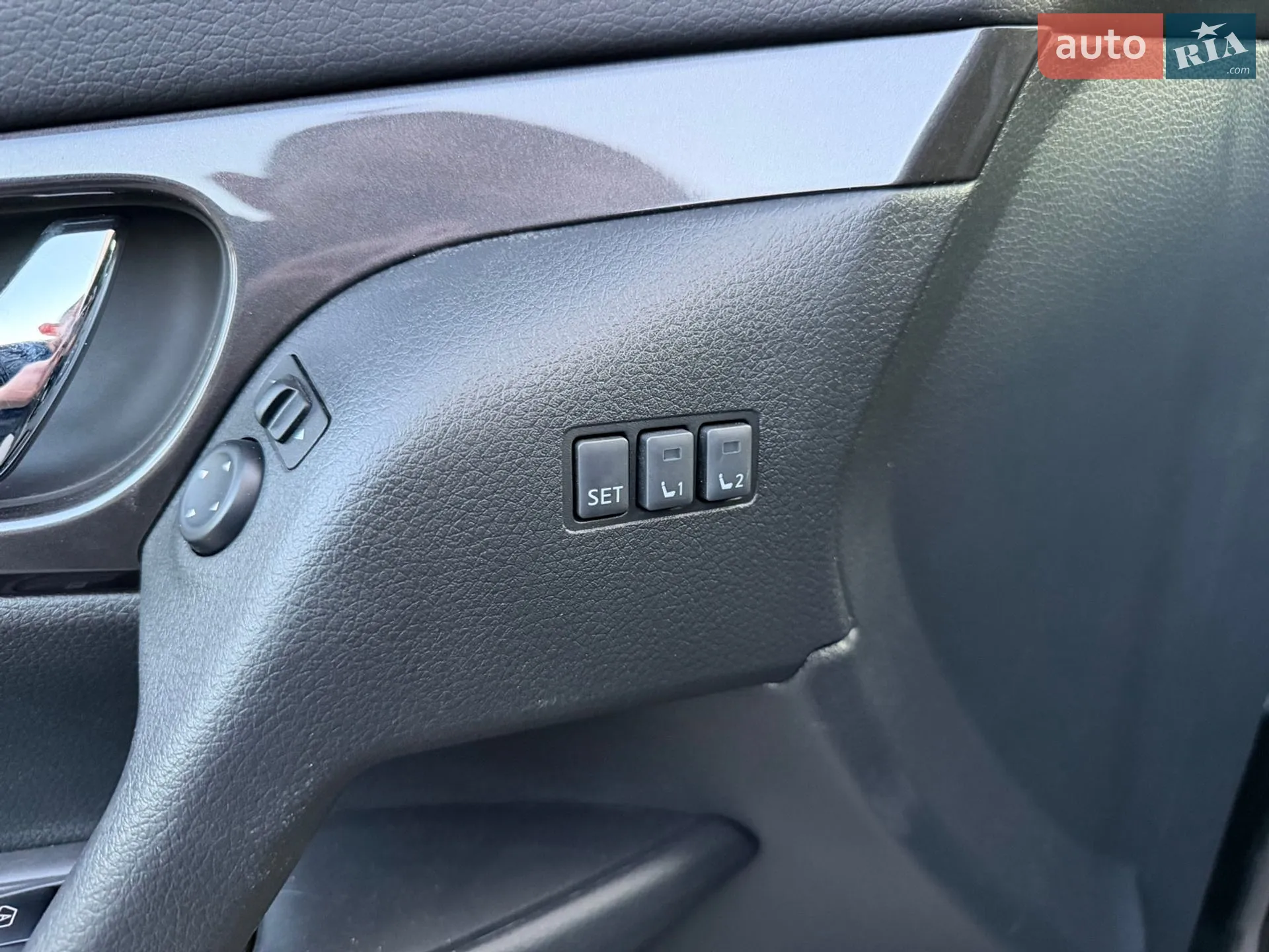2019 Nissan Rogue - мініатюра 16