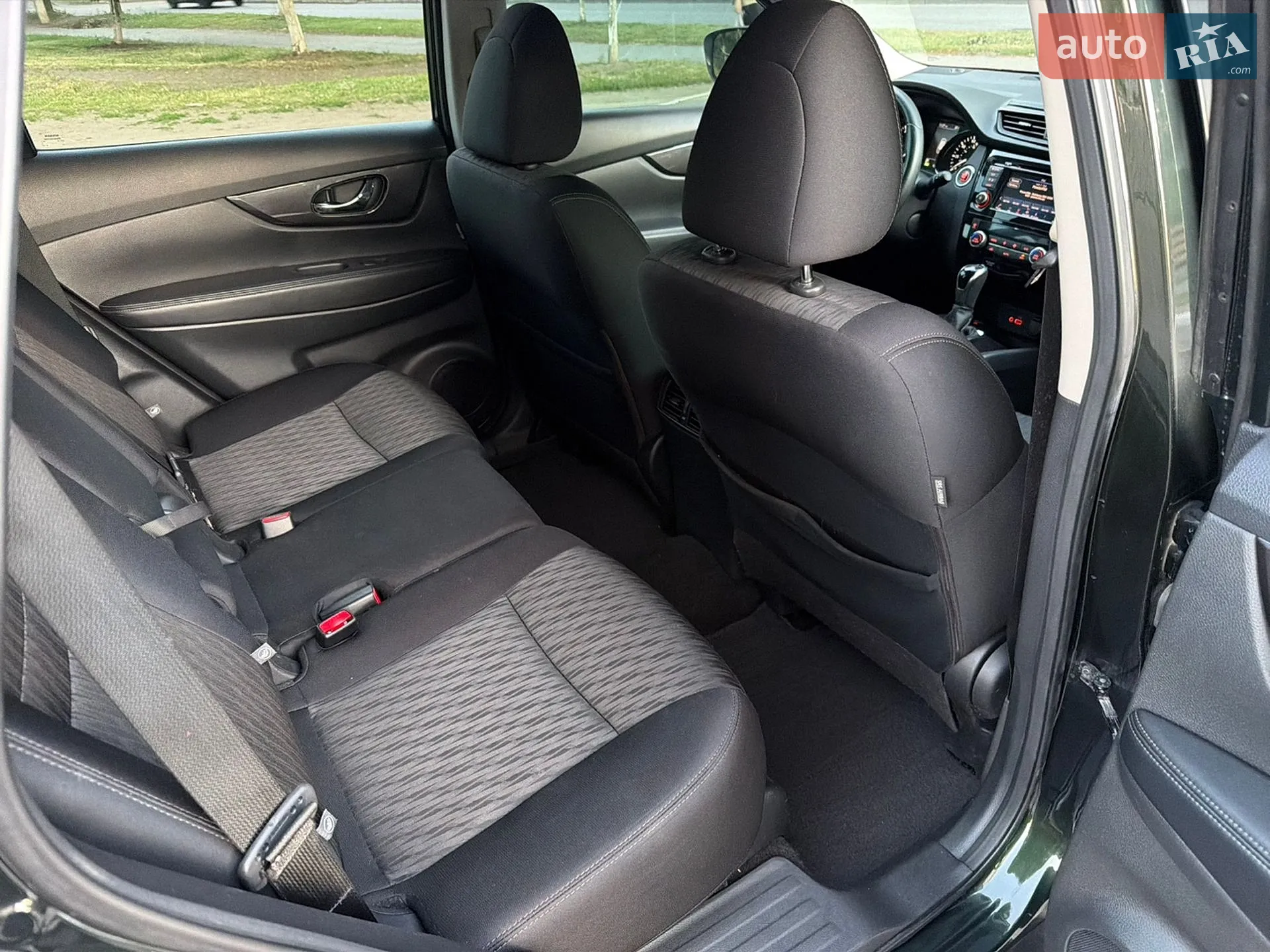 2019 Nissan Rogue - мініатюра 24