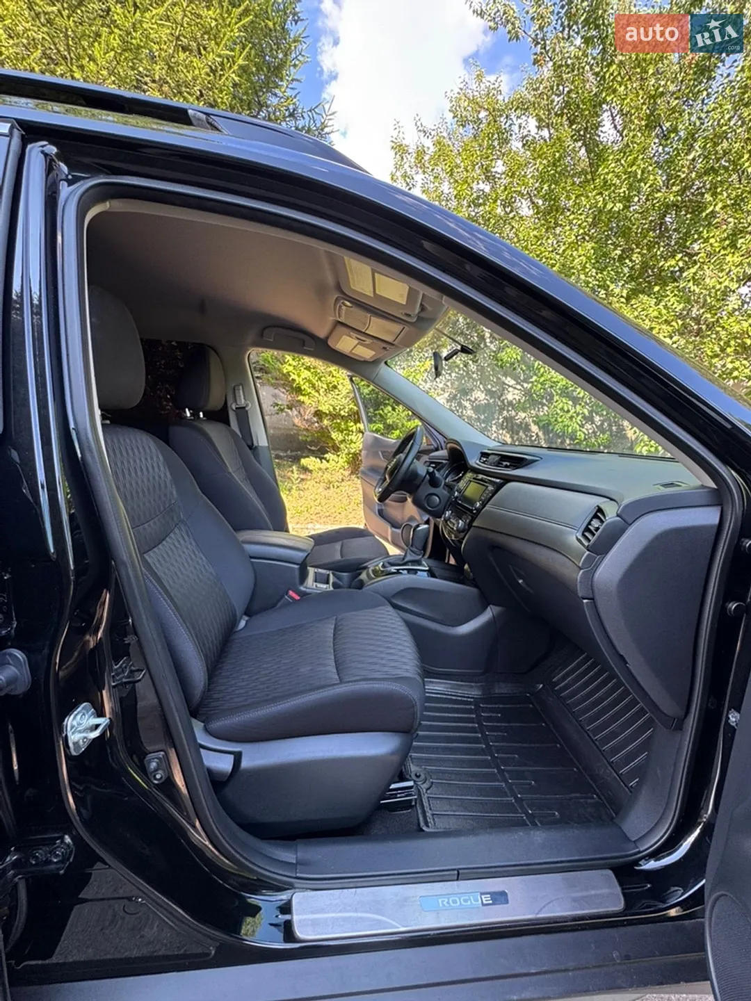 2018 Nissan Rogue - мініатюра 17