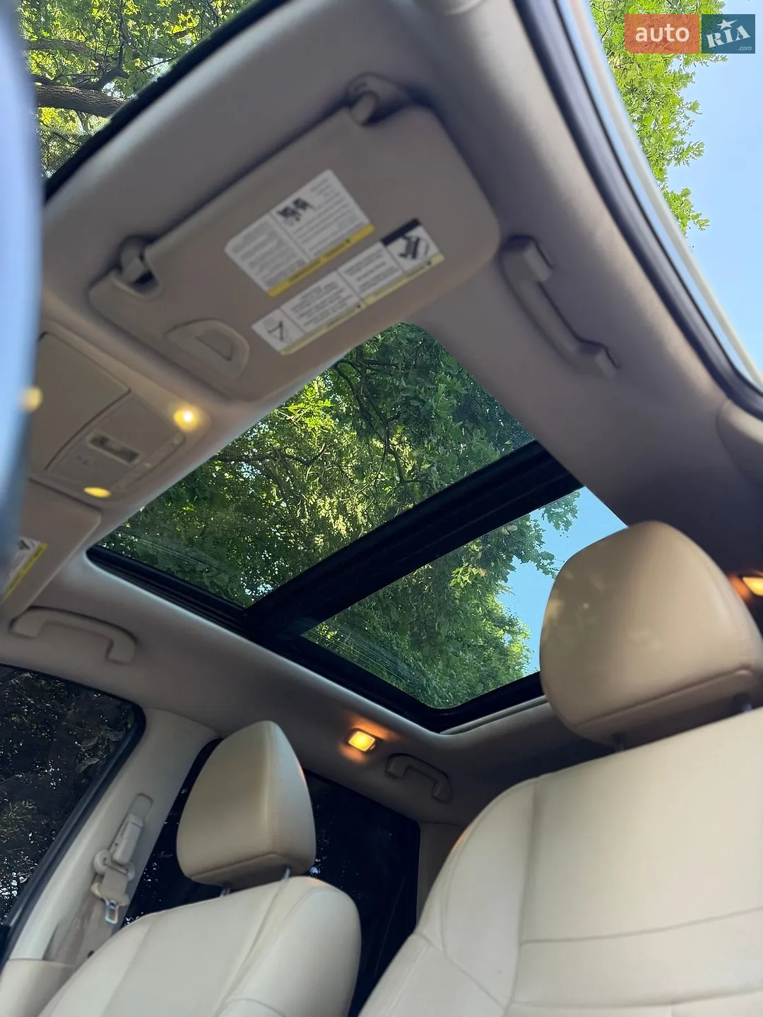 2017 Nissan Rogue - мініатюра 2