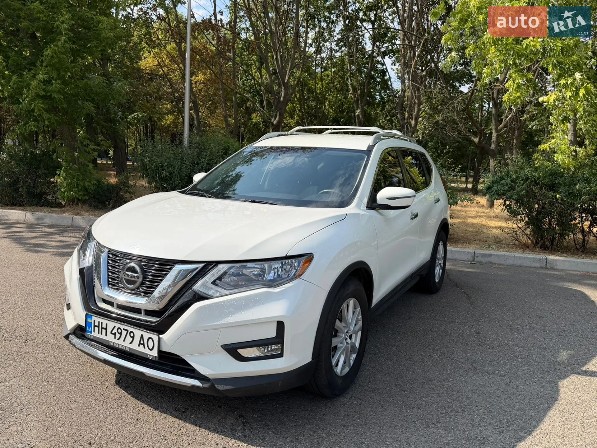 2019 Nissan Rogue - мініатюра 2