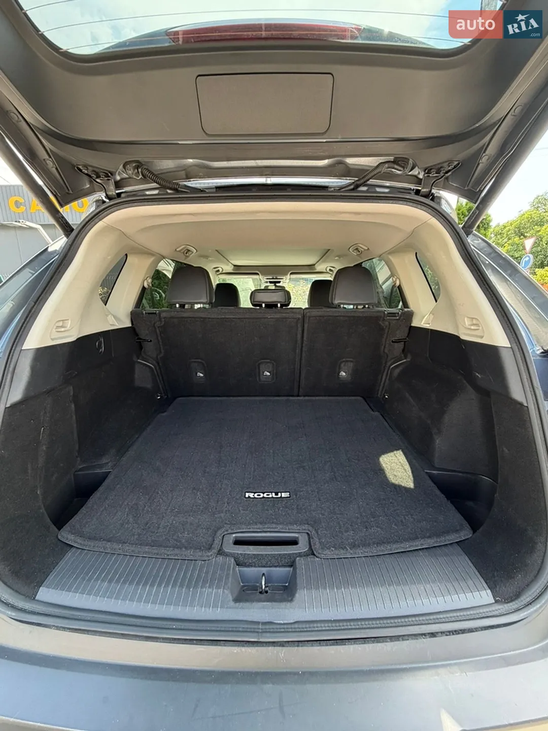 2021 Nissan Rogue - мініатюра 4