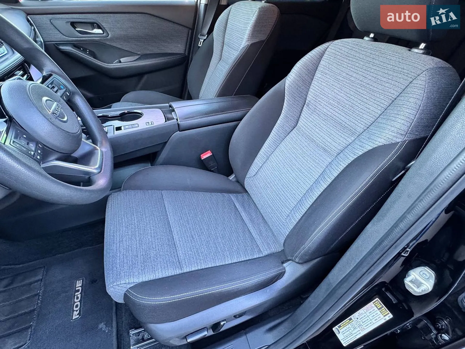 2021 Nissan Rogue - мініатюра 8