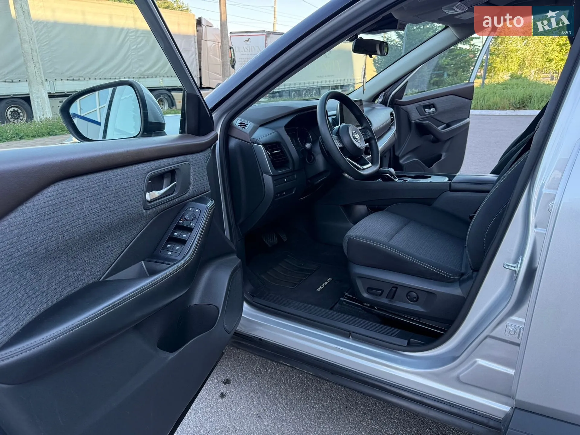 2021 Nissan Rogue - мініатюра 15