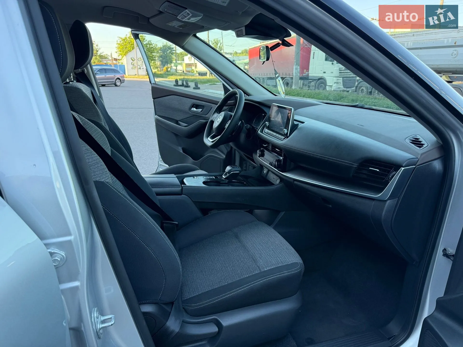 2021 Nissan Rogue - мініатюра 25