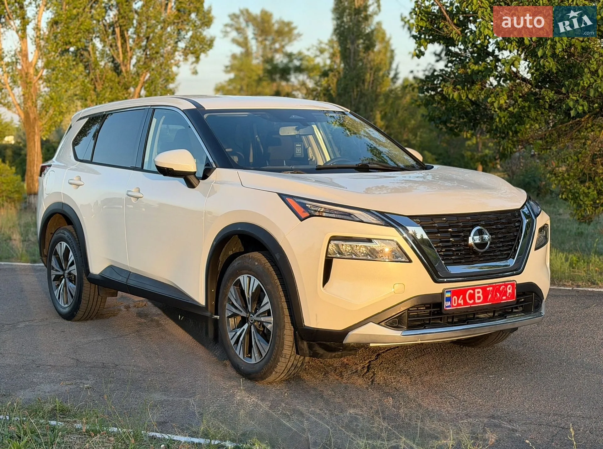 2021 Nissan Rogue - мініатюра 2