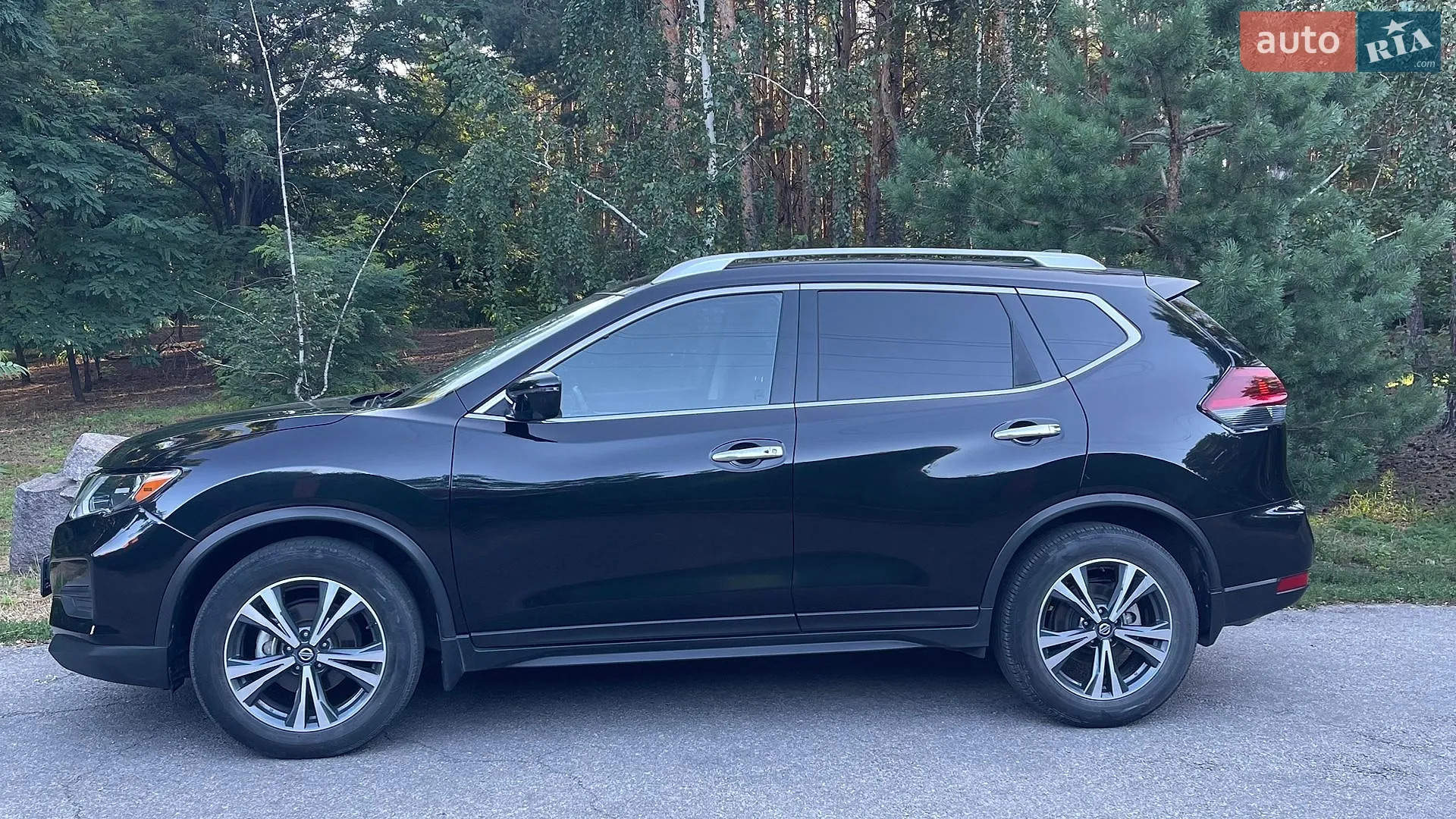 2019 Nissan Rogue - мініатюра 13