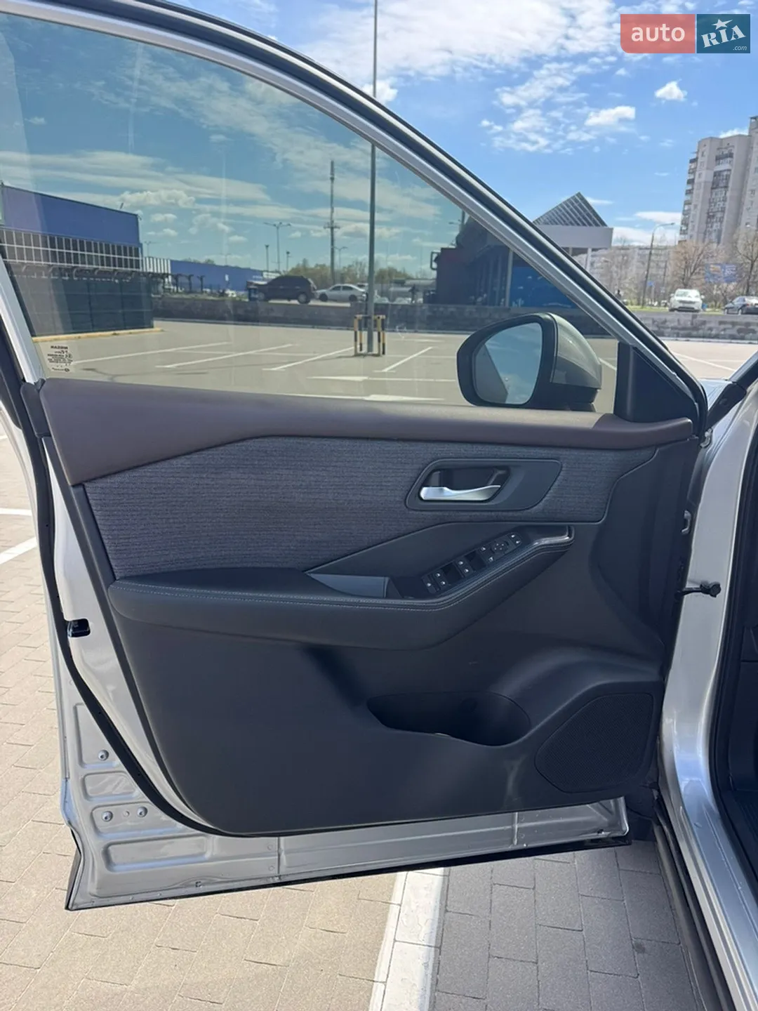 2022 Nissan Rogue - мініатюра 14