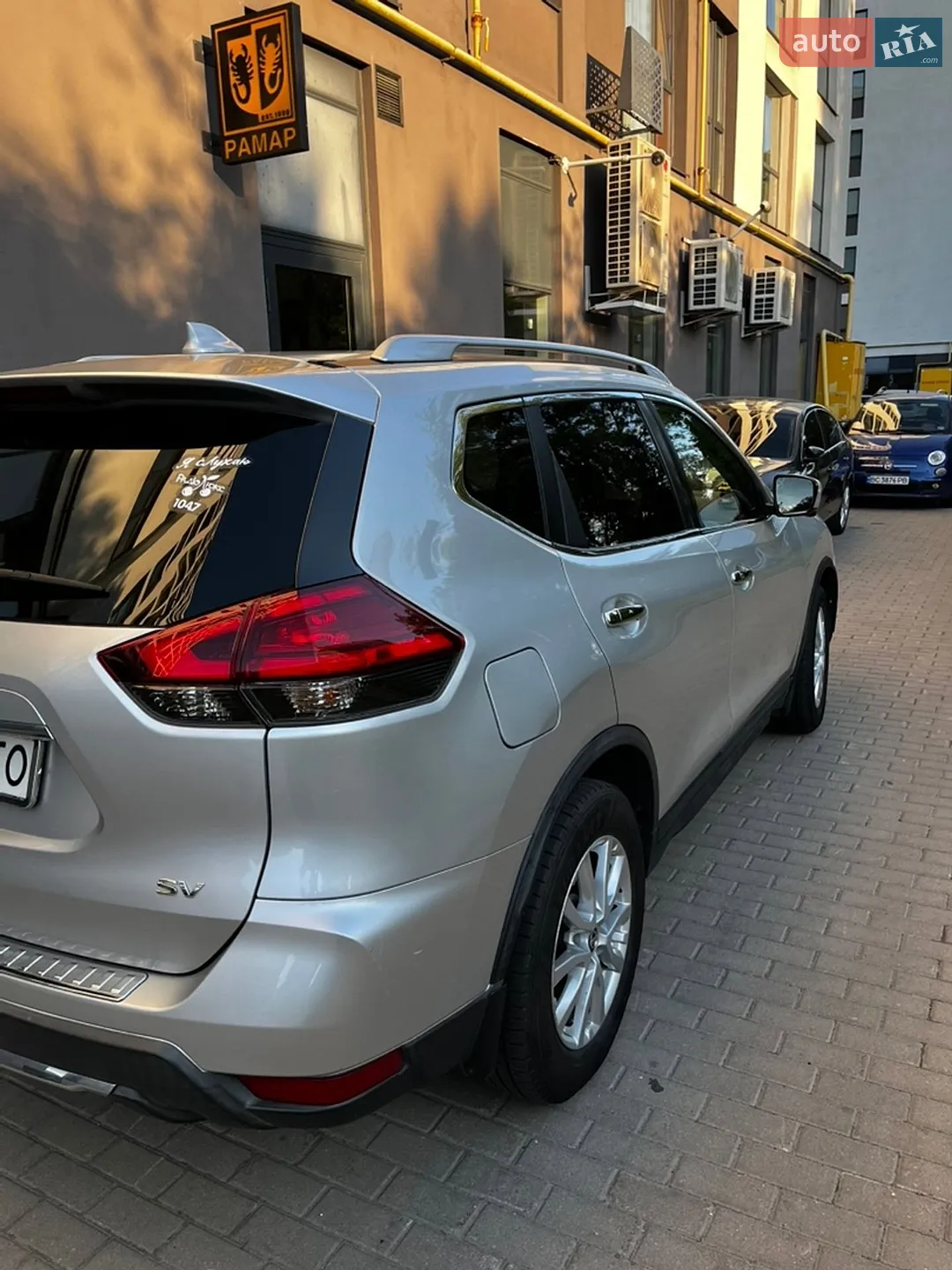 2017 Nissan Rogue - мініатюра 4