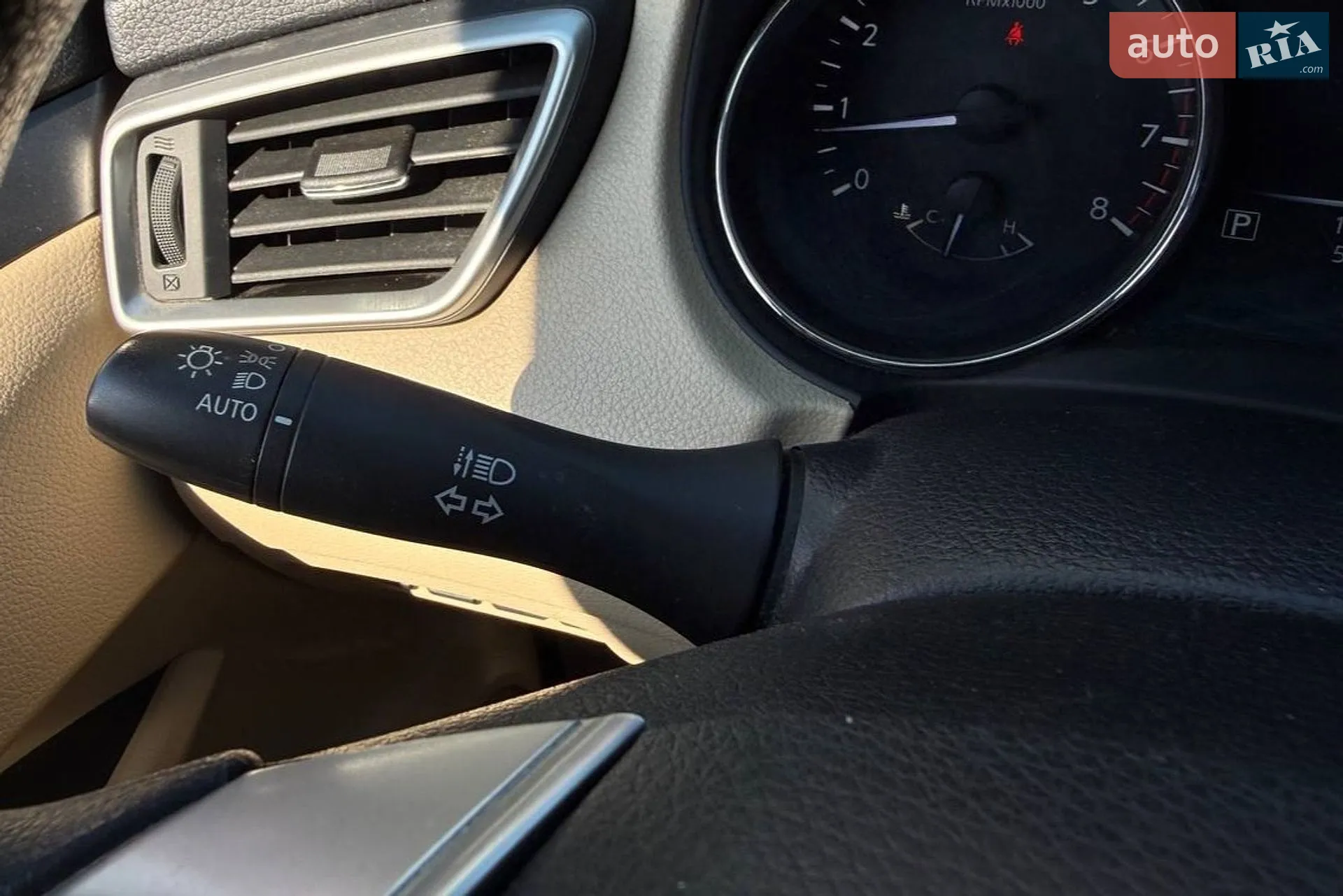 2016 Nissan Rogue - мініатюра 16
