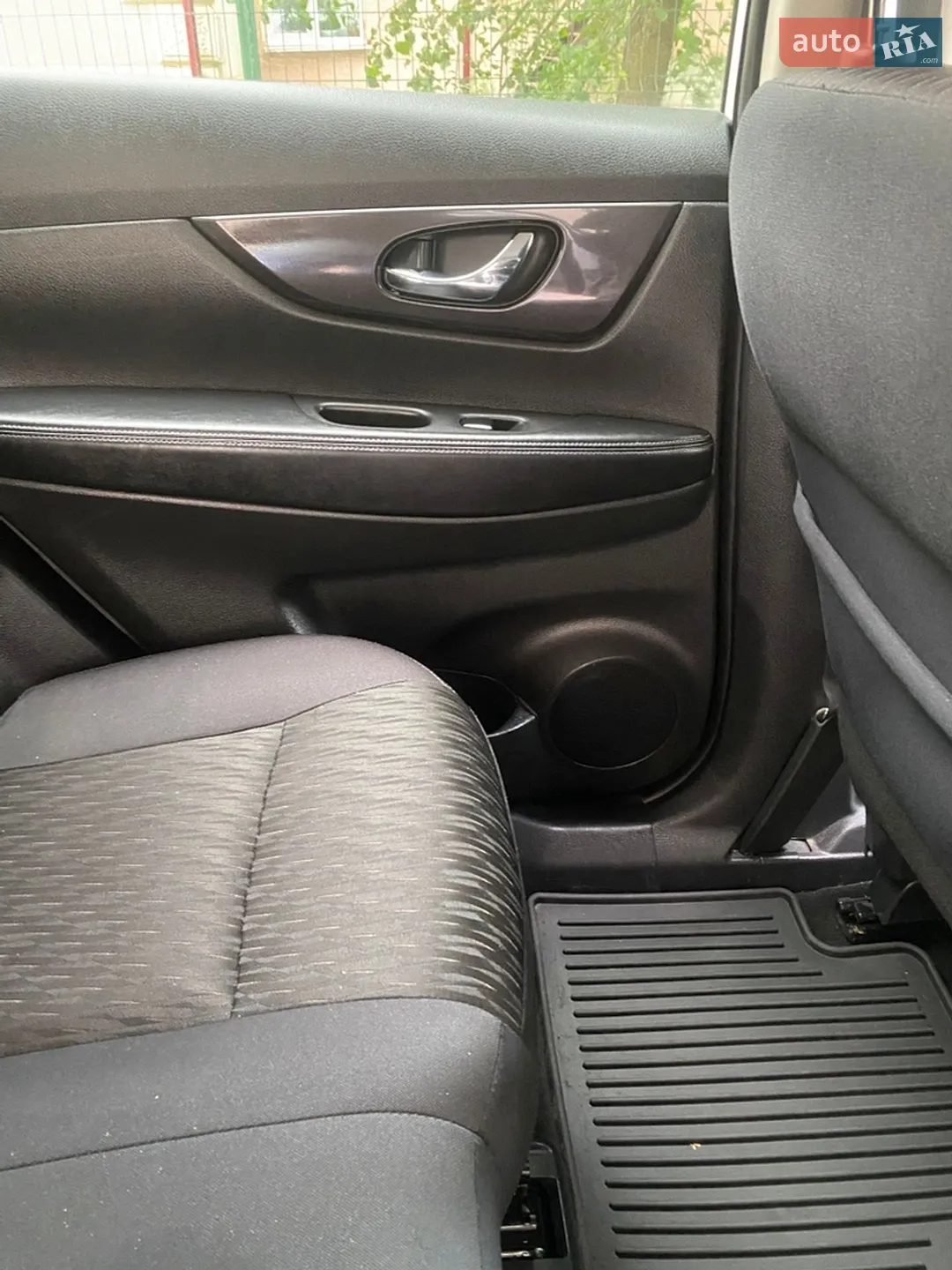 2018 Nissan Rogue - мініатюра 28