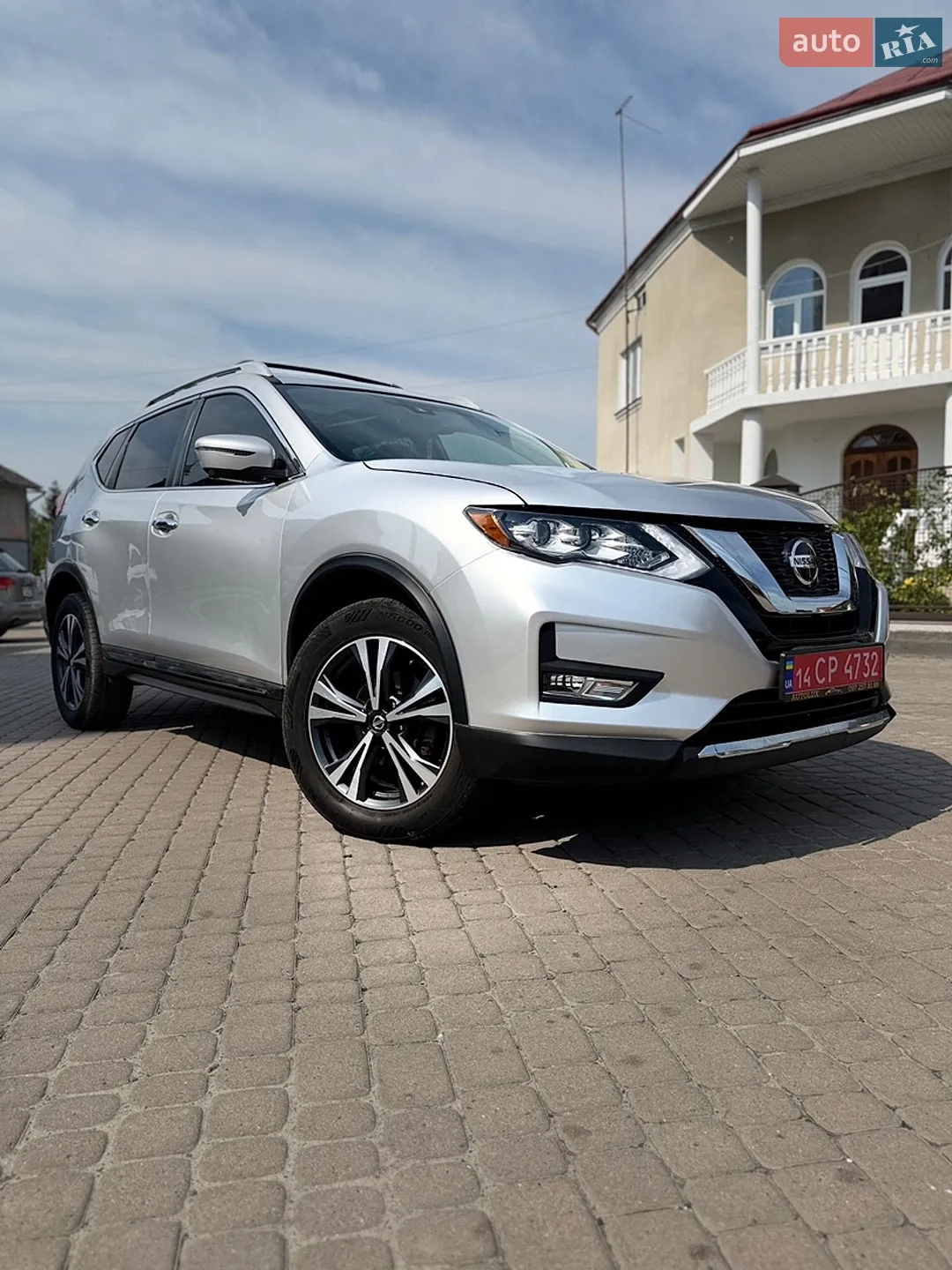 2017 Nissan Rogue - мініатюра 2