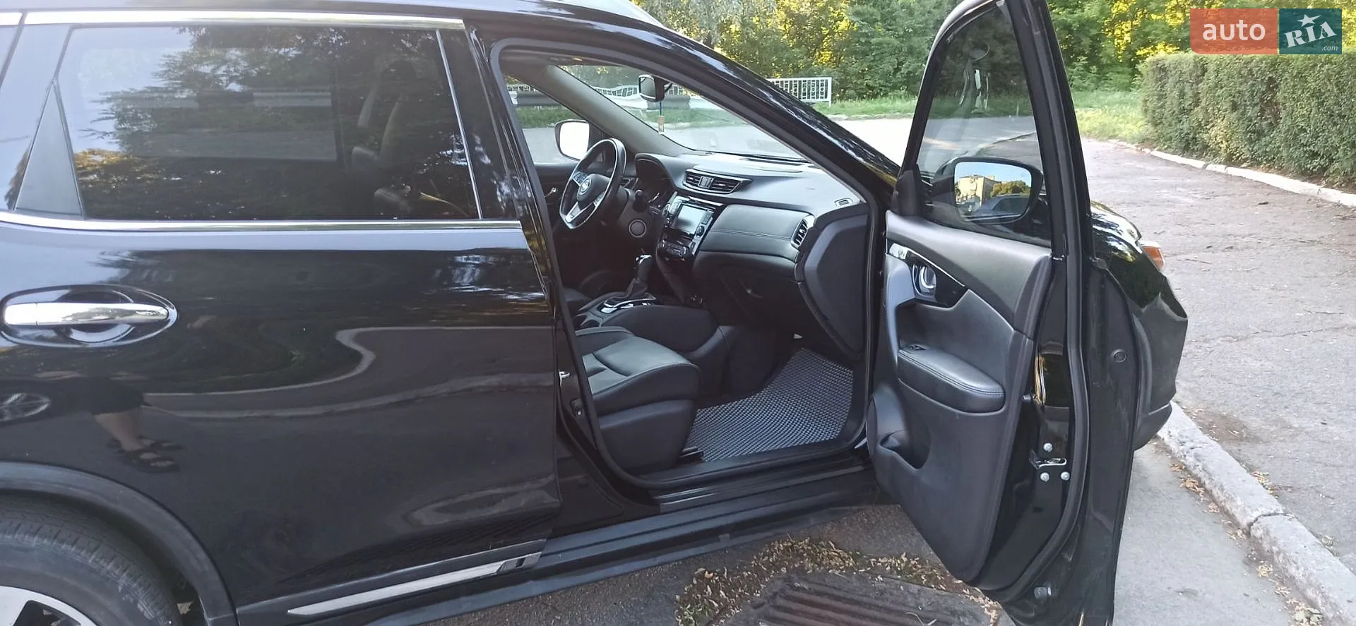 2017 Nissan Rogue - мініатюра 20