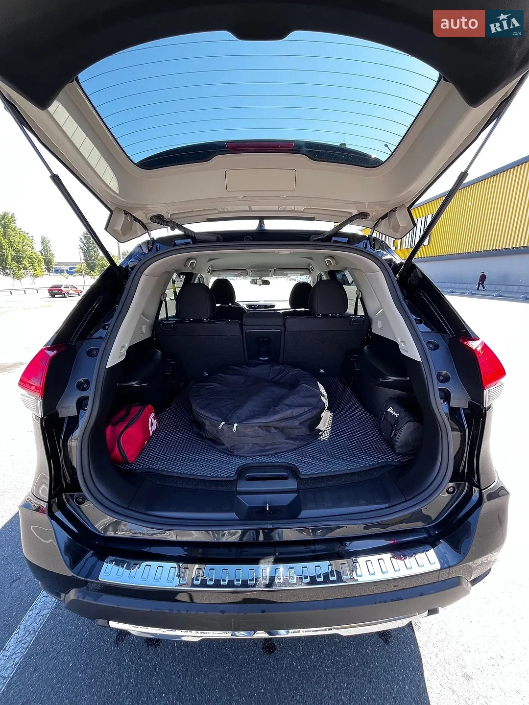 2017 Nissan Rogue - мініатюра 4