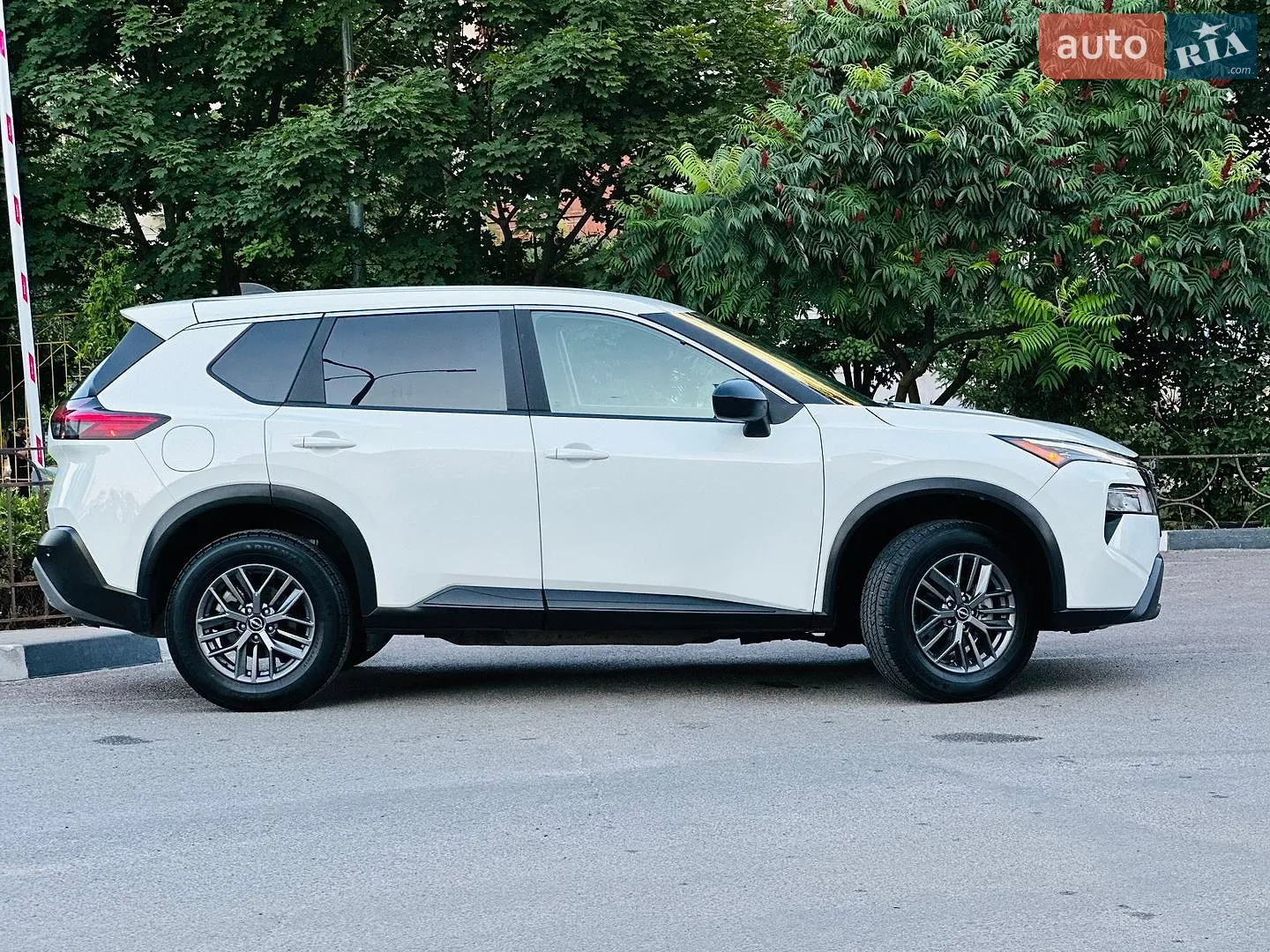 2023 Nissan Rogue - мініатюра 4