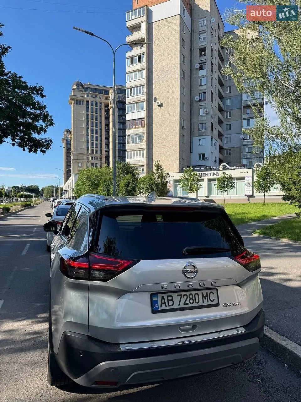 2021 Nissan Rogue - мініатюра 11