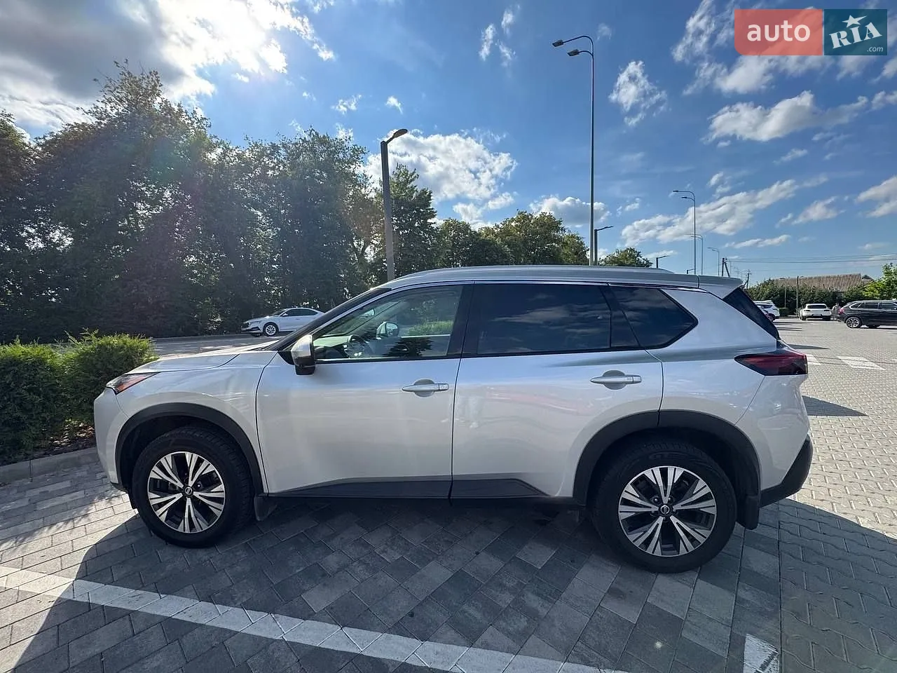 2021 Nissan Rogue - мініатюра 15