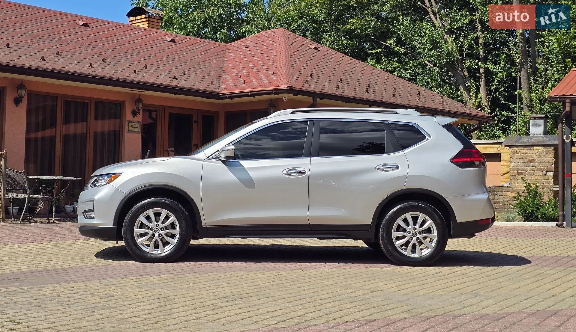 2017 Nissan Rogue - мініатюра 16