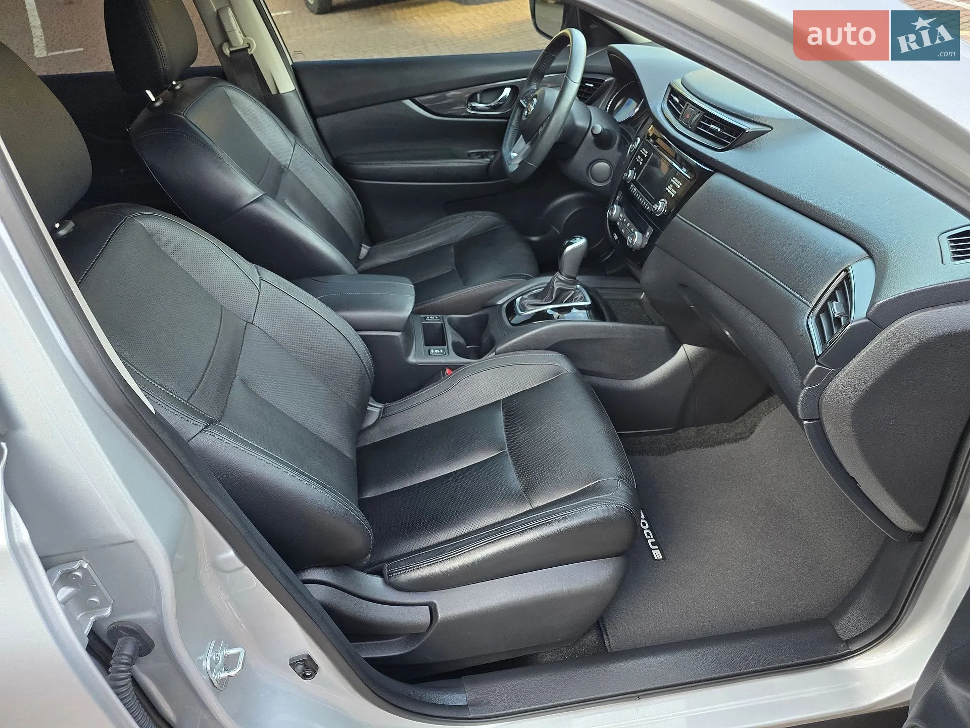 2017 Nissan Rogue - мініатюра 28