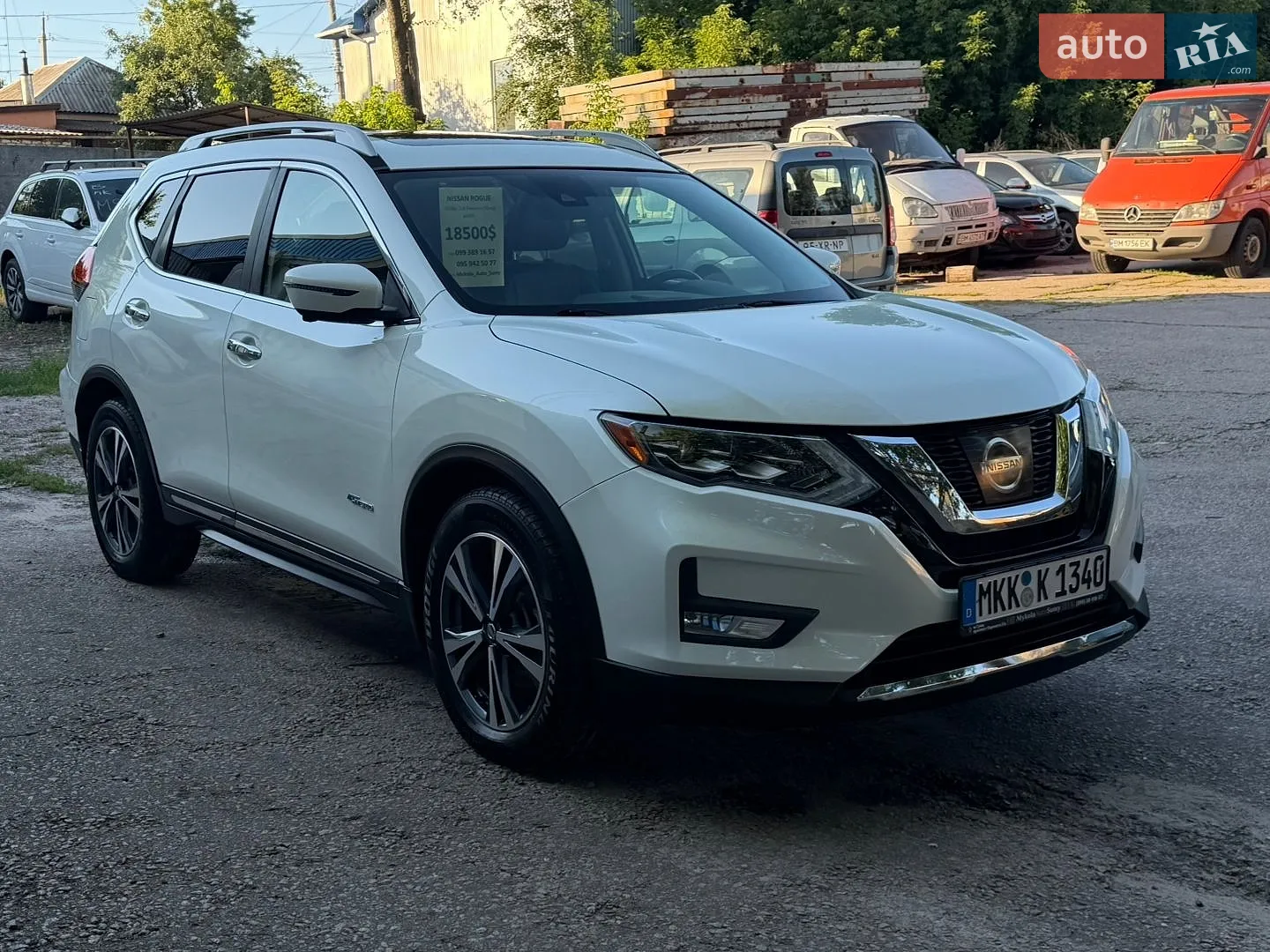 2017 Nissan Rogue - фото 1