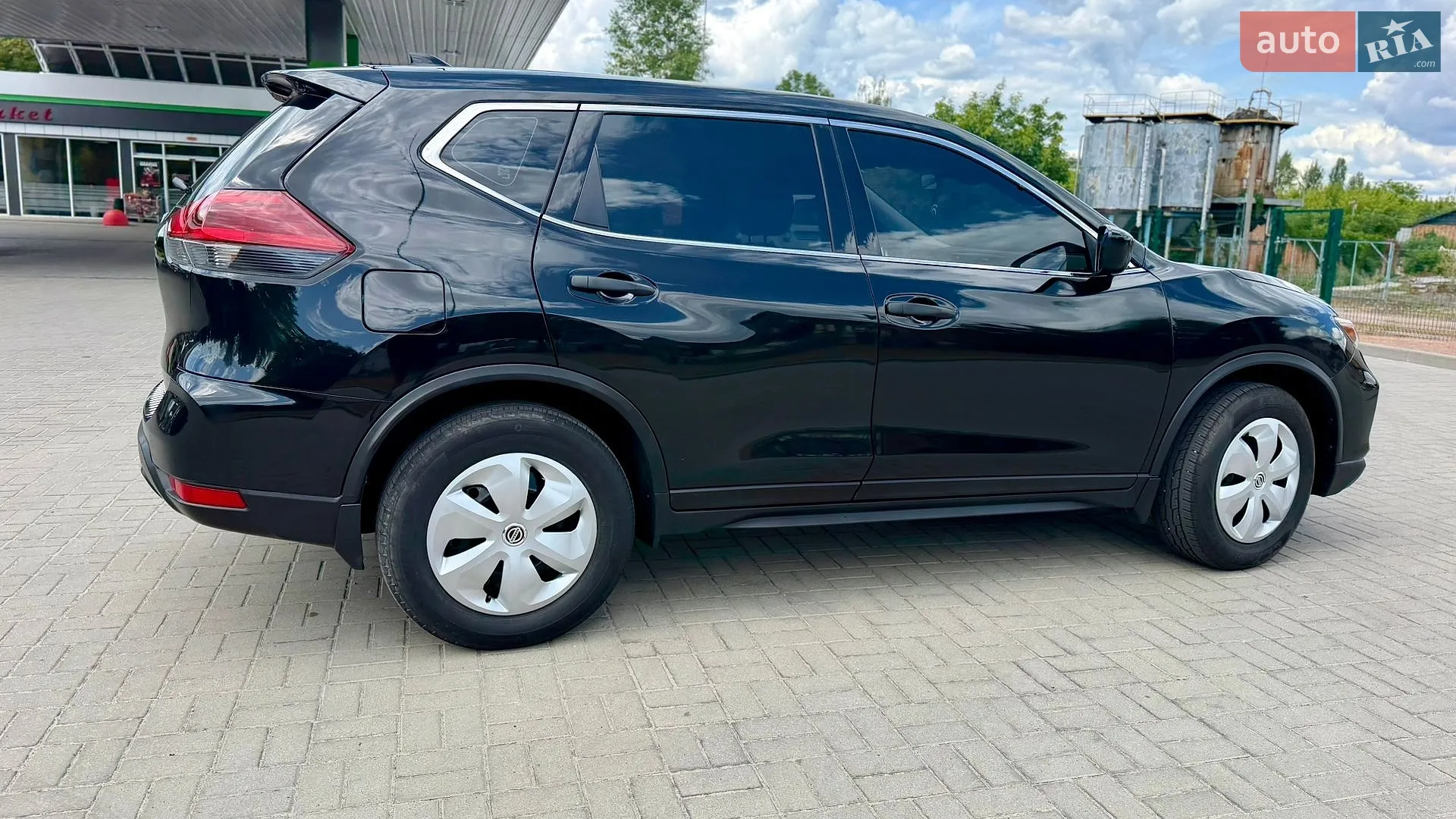 2018 Nissan Rogue - мініатюра 15