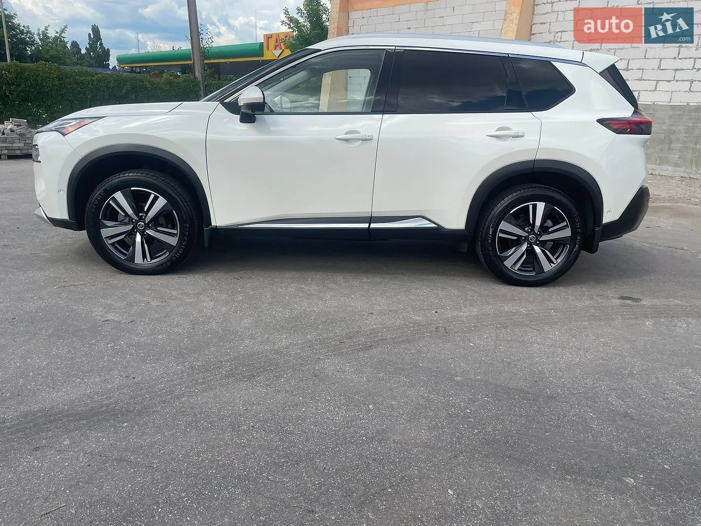 2020 Nissan Rogue - мініатюра 2