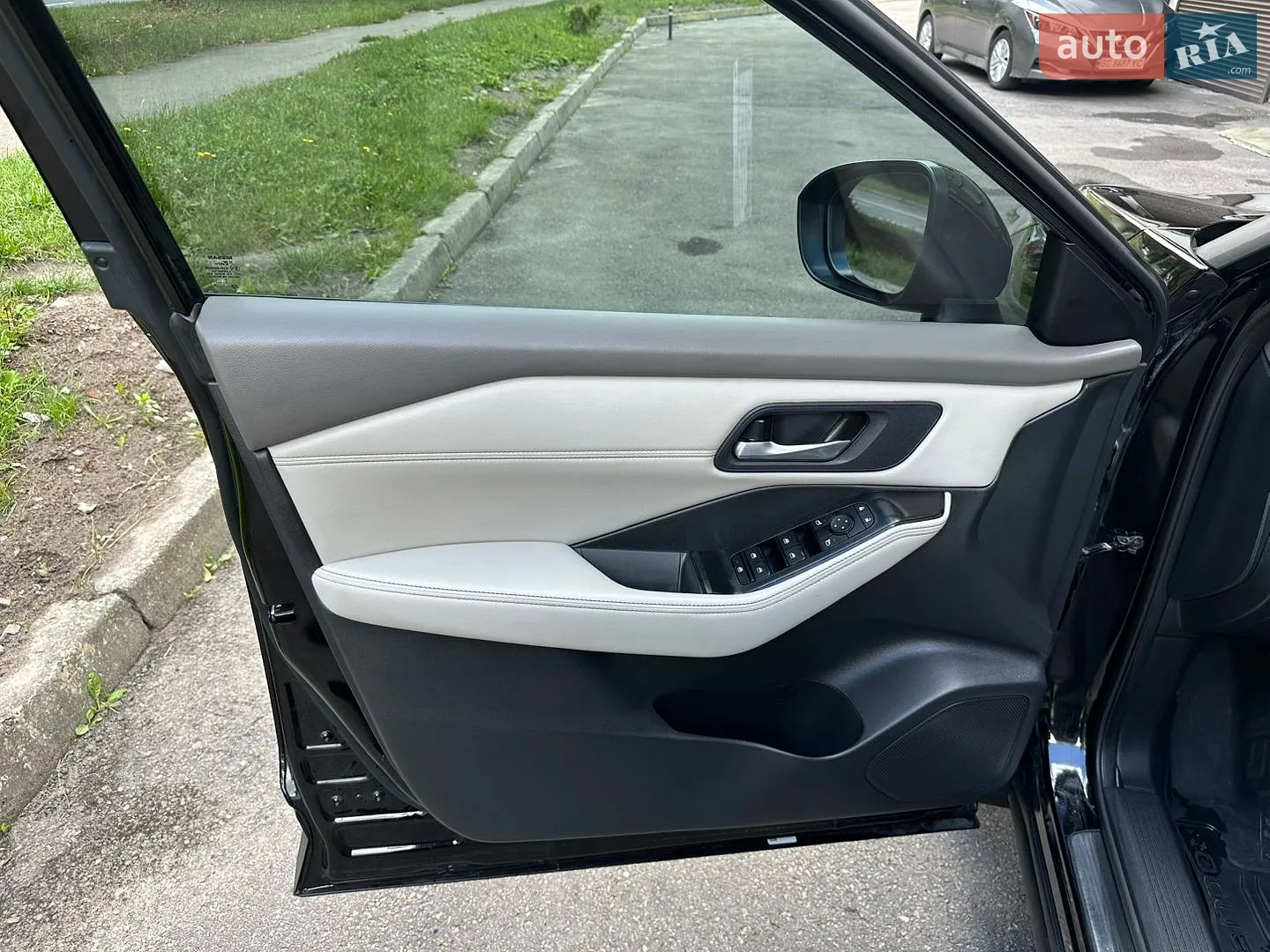 2023 Nissan Rogue - мініатюра 17