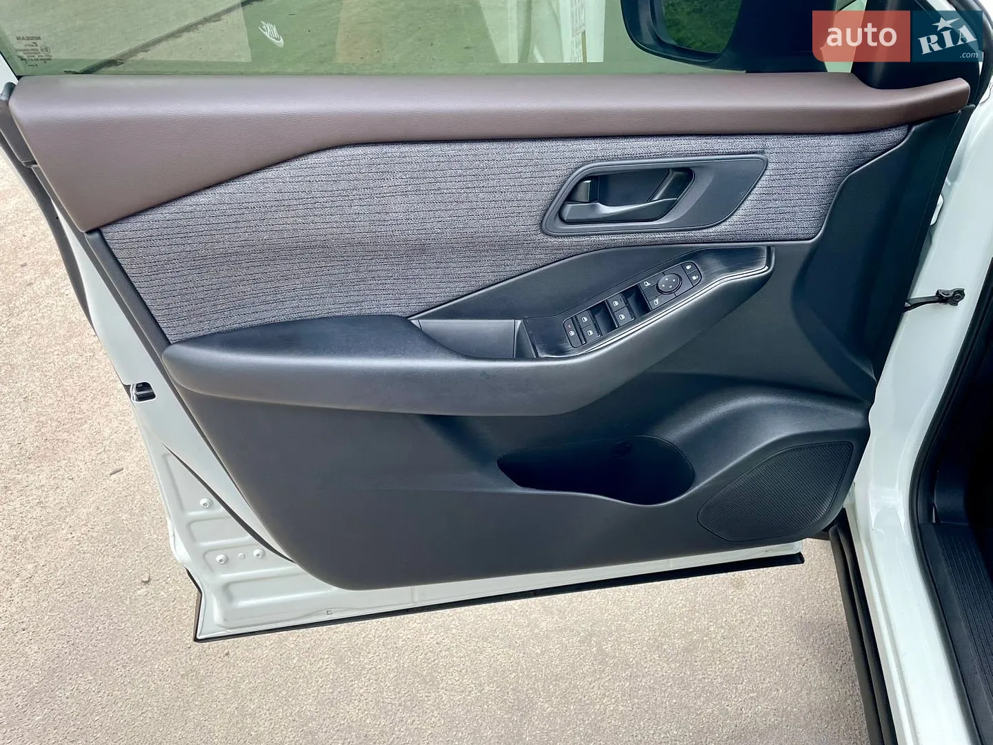 2022 Nissan Rogue - мініатюра 10