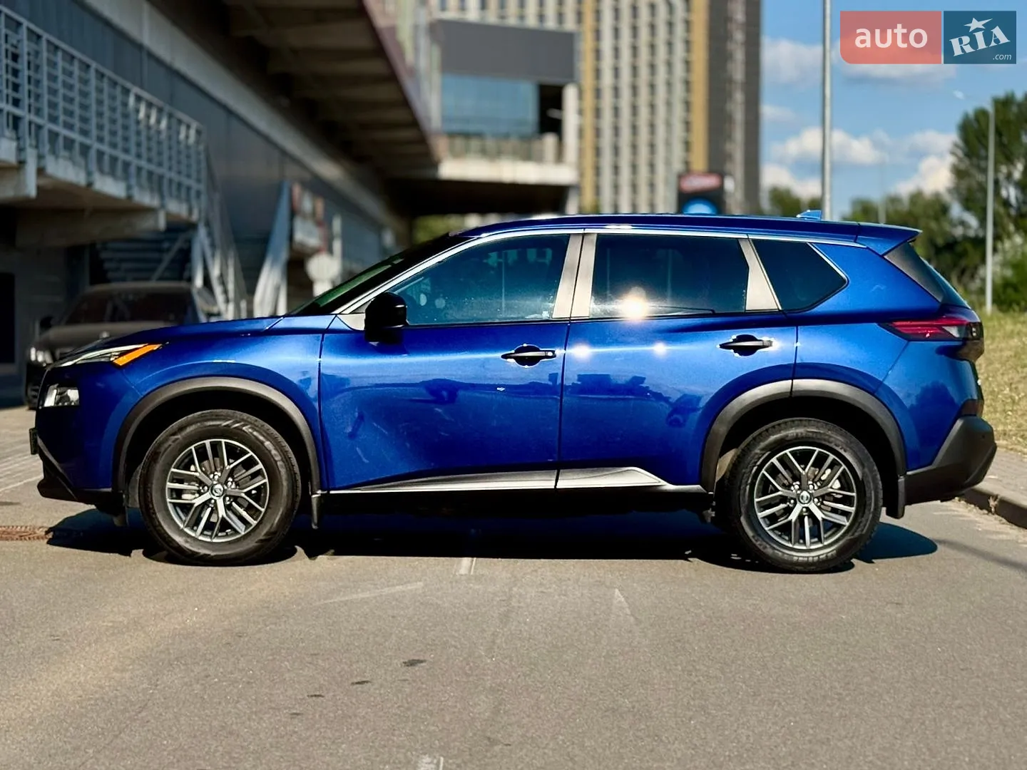 2021 Nissan Rogue - мініатюра 3