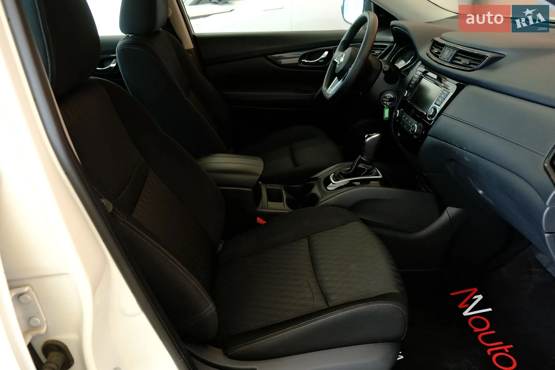 2018 Nissan Rogue - мініатюра 34